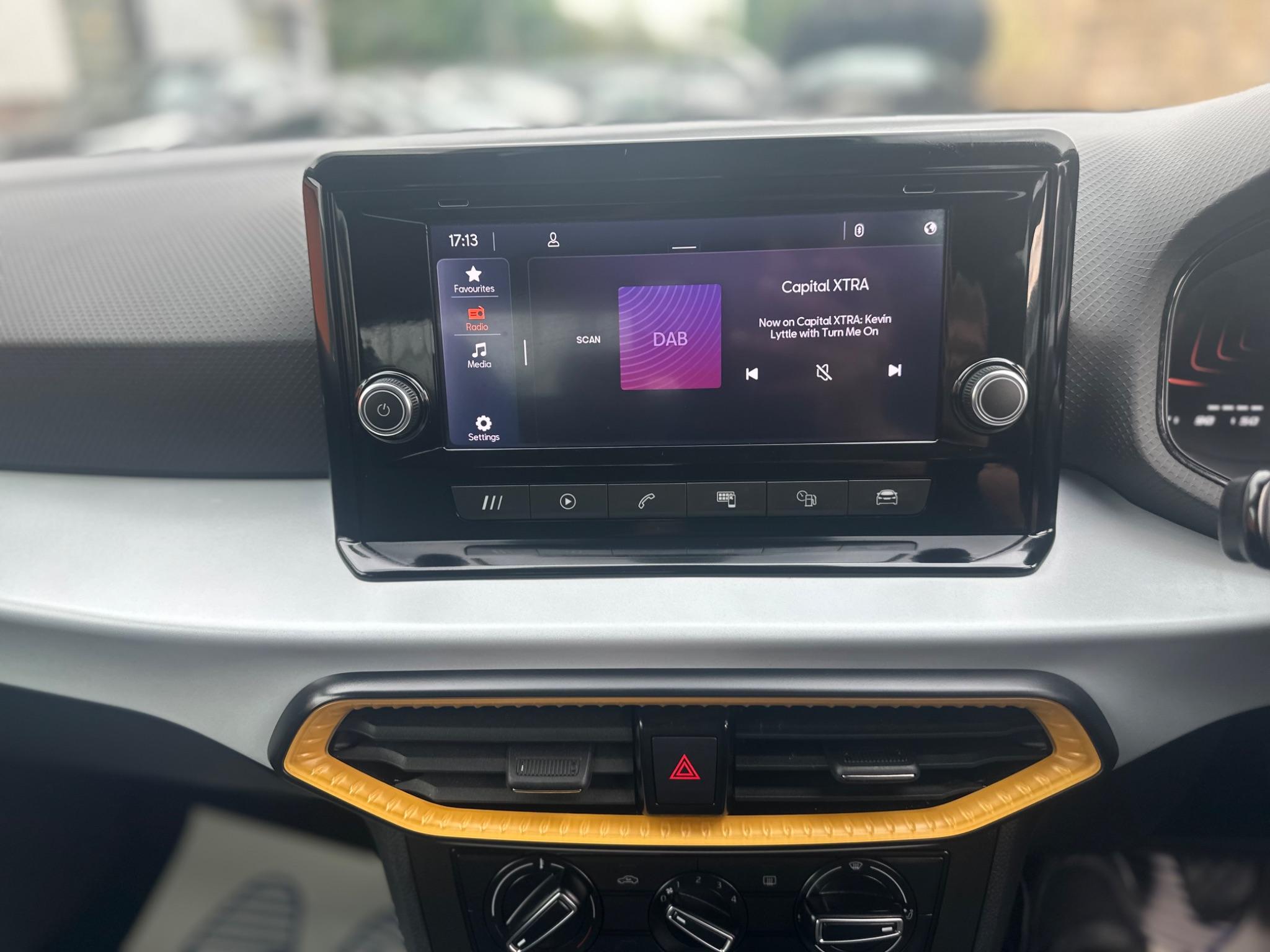 Seat Arona view 23