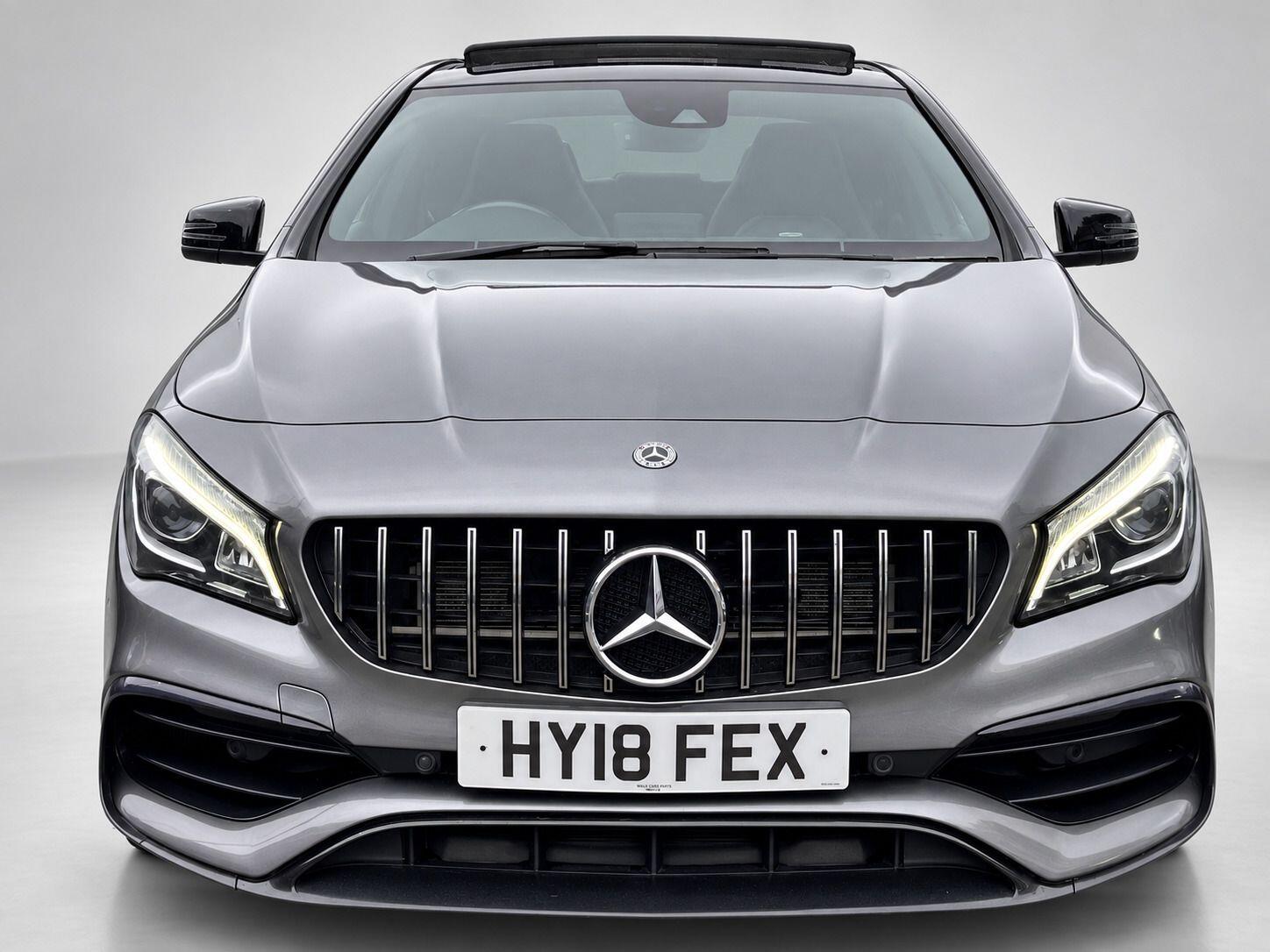 Mercedes-Benz Cla view 3