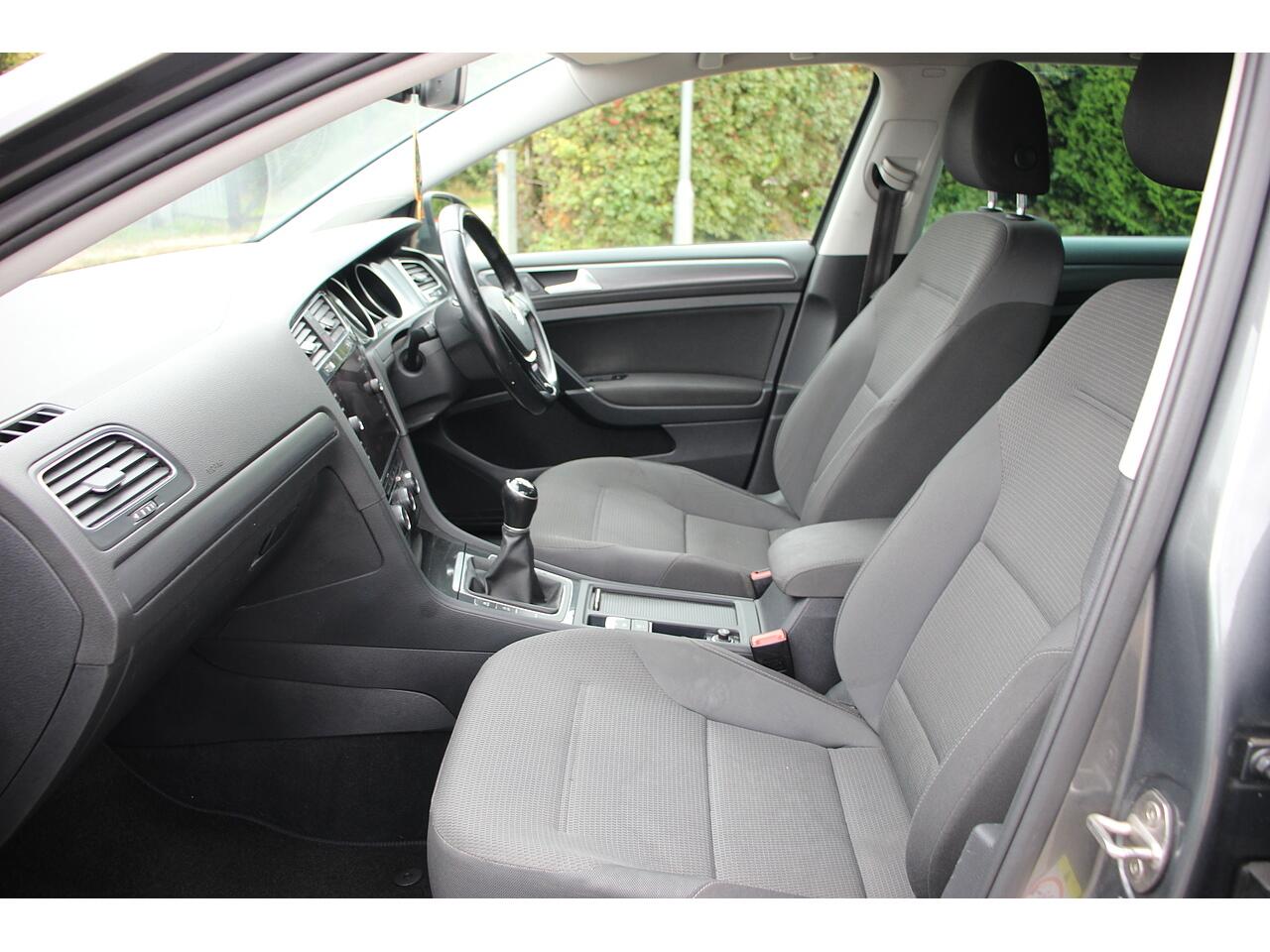 Volkswagen Golf view 15