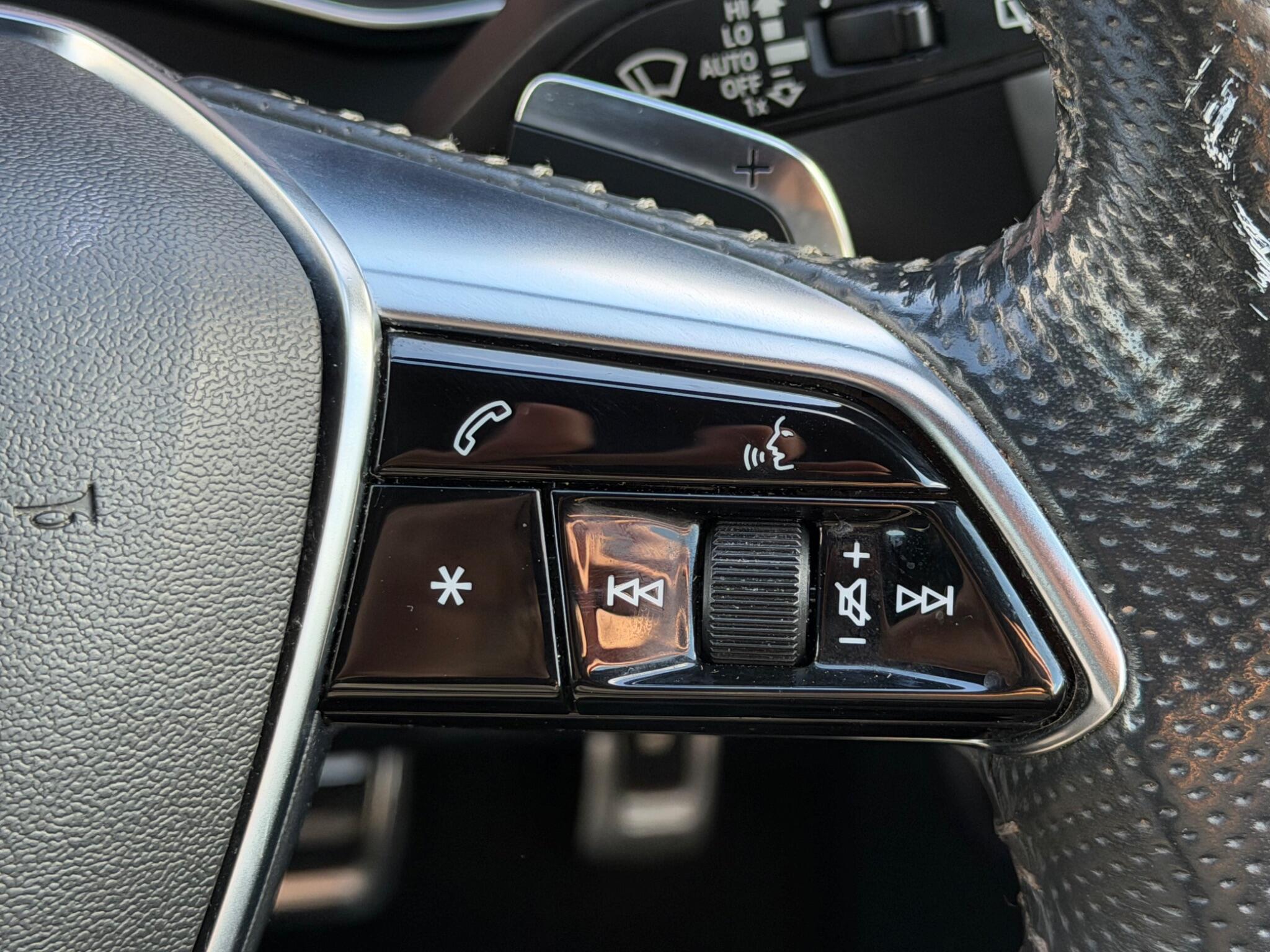 Audi A6 view 26