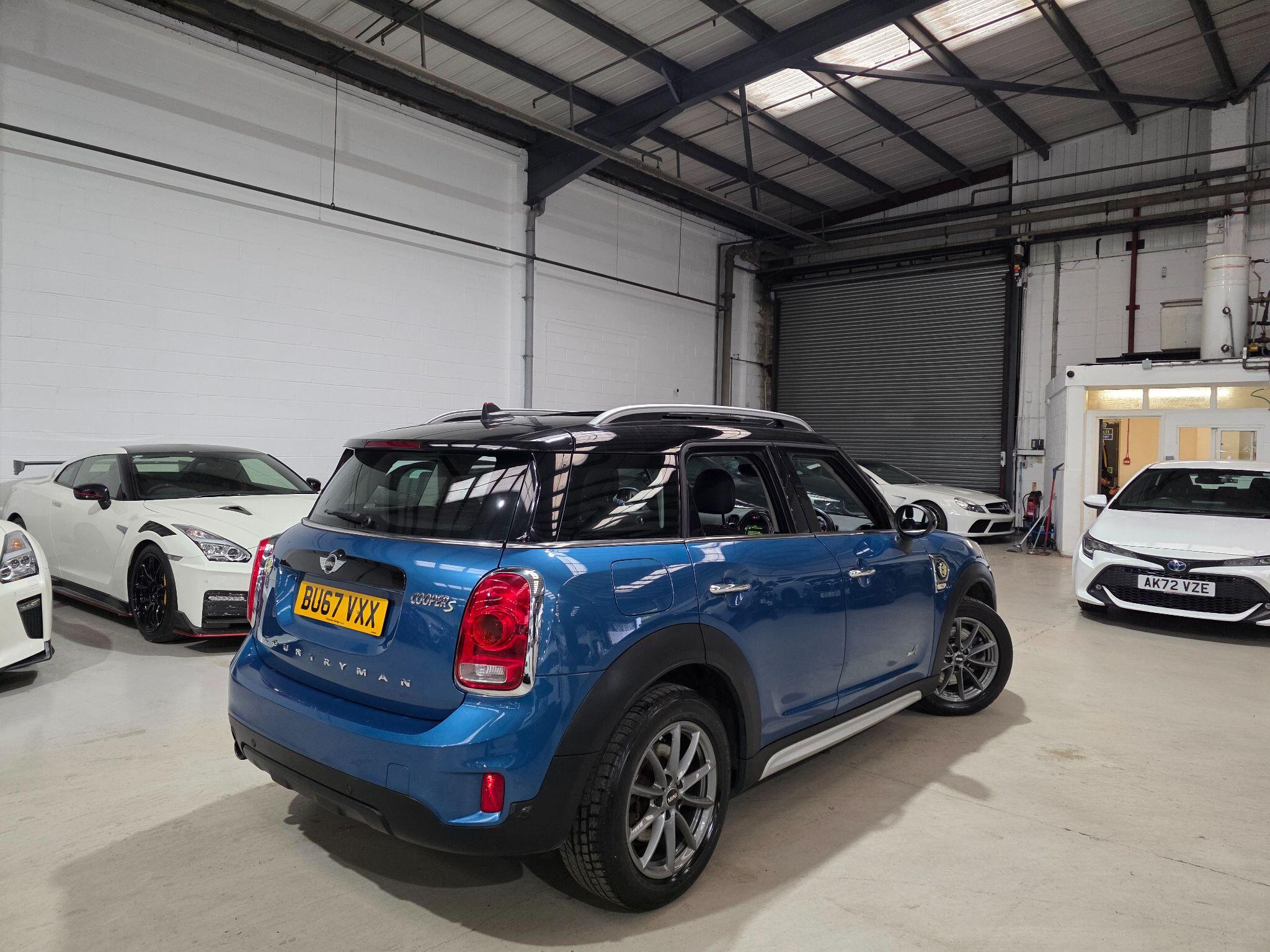 Mini Countryman view 26