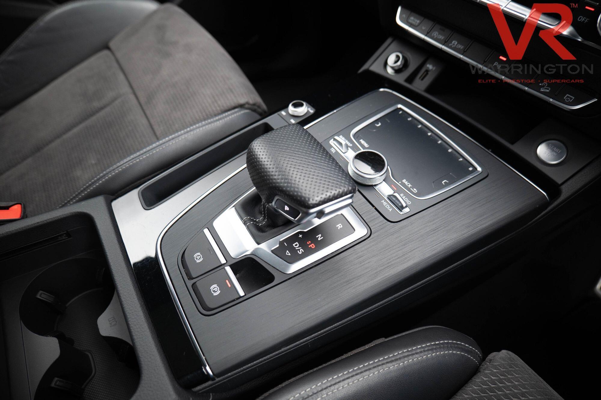 Audi Q5 view 30