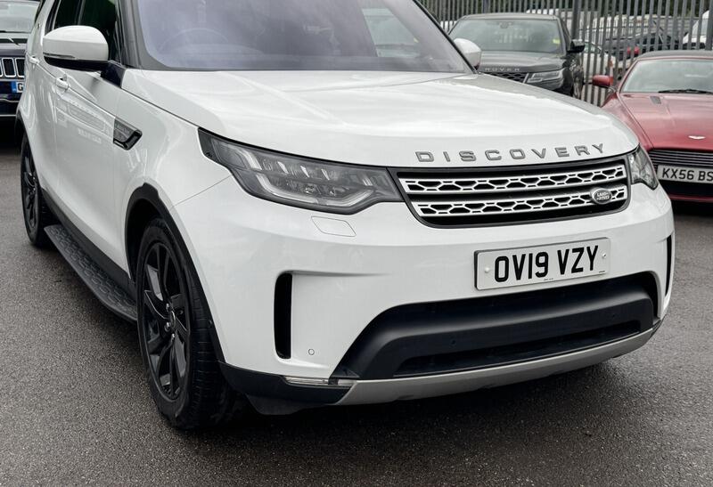 Land Rover Discovery view 14