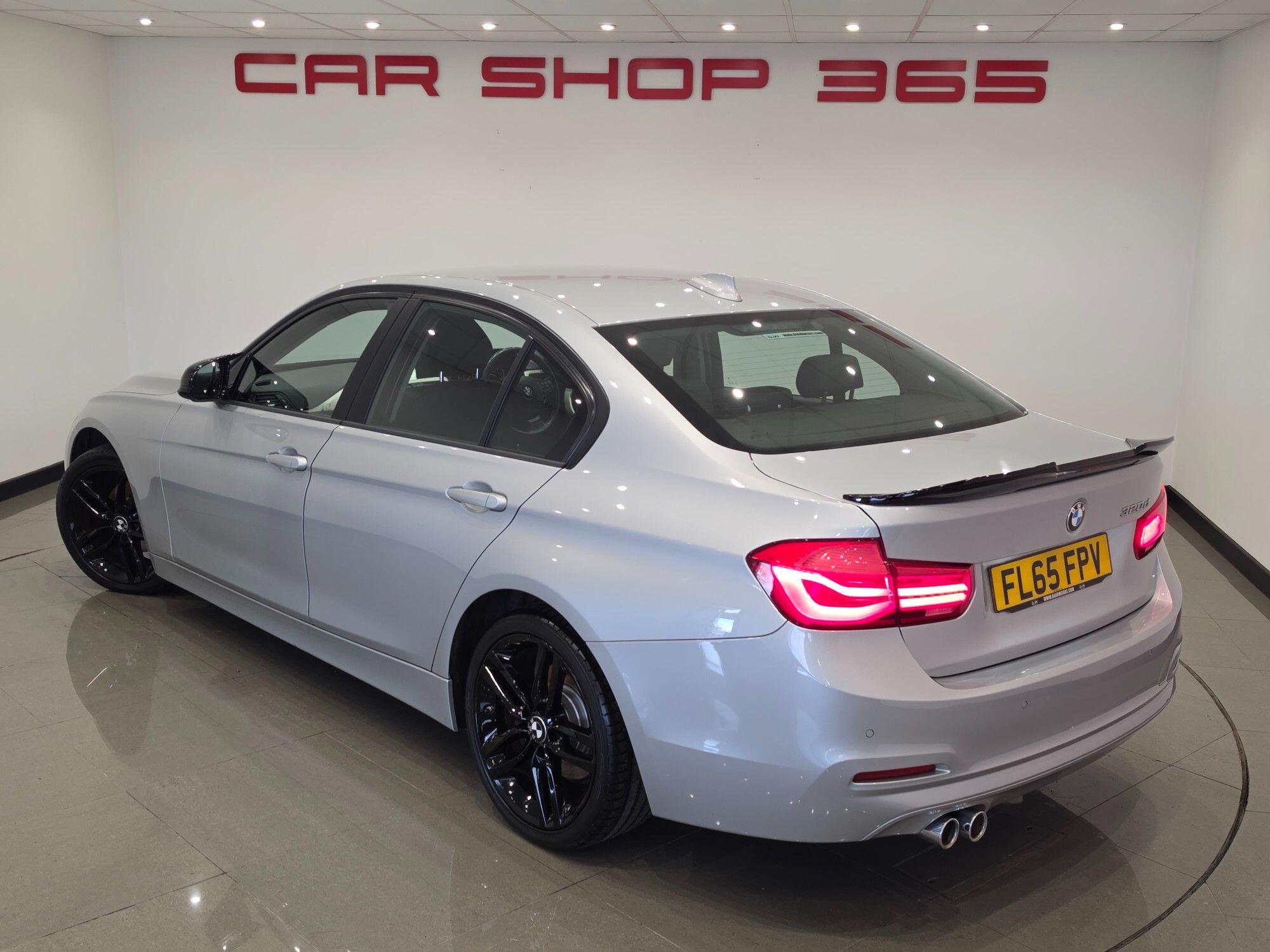 BMW 3 Series view 10