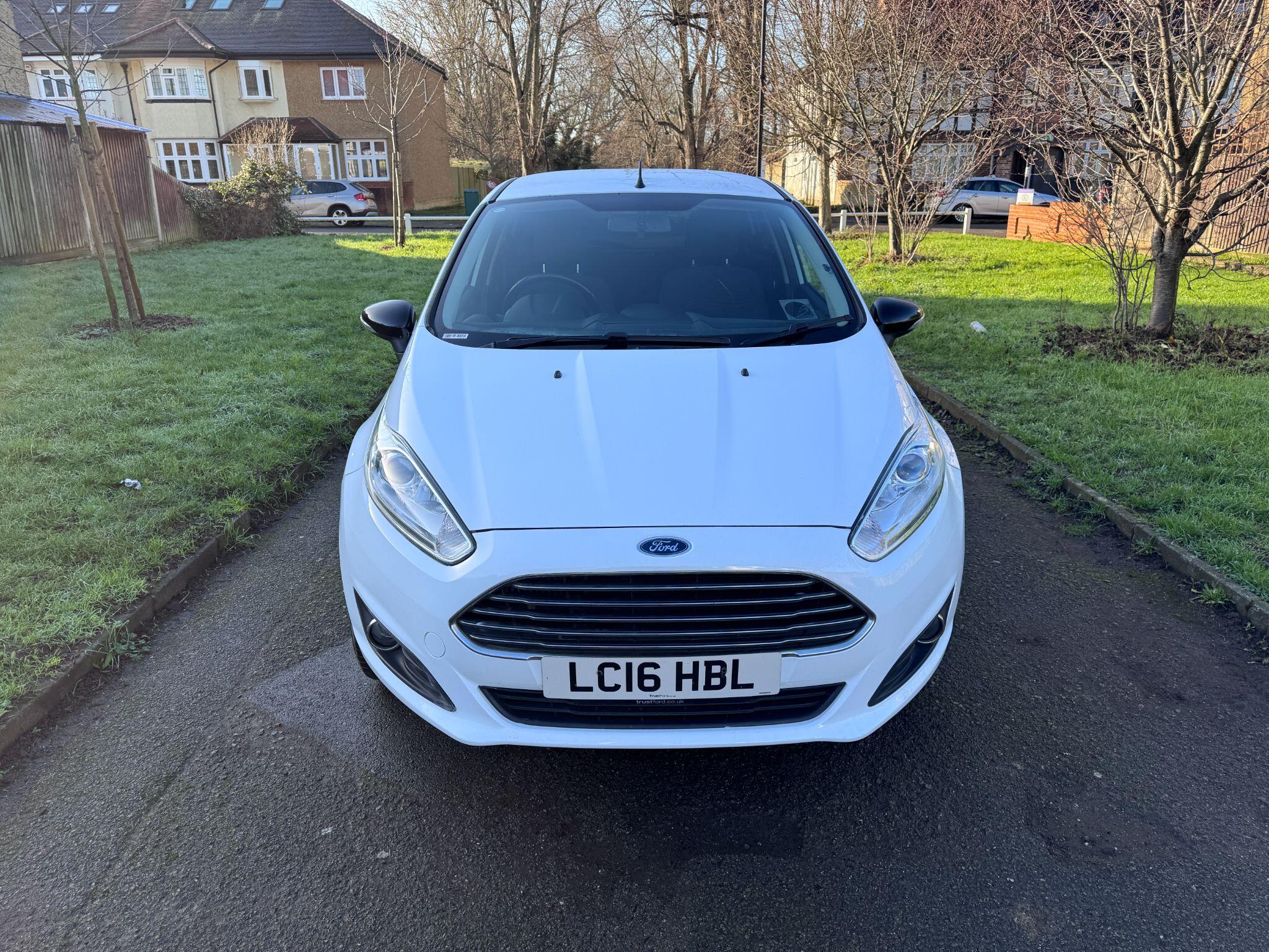 2016 Ford Fiesta image 3