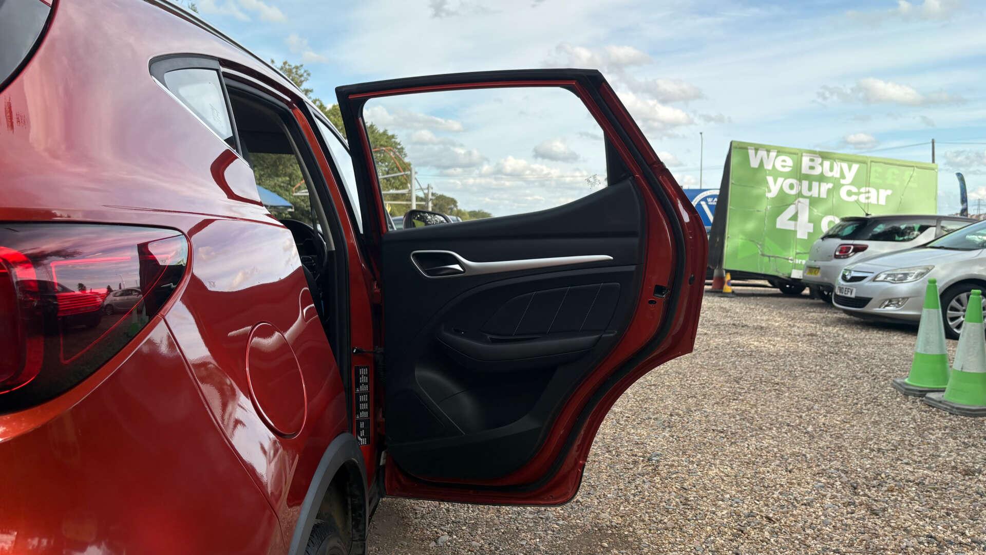 MG ZS view 42
