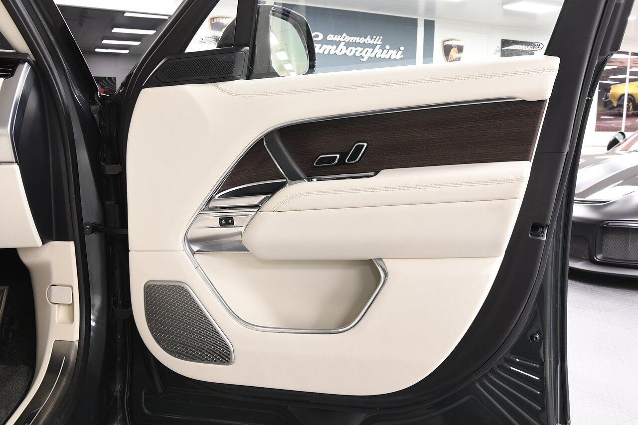 Land Rover Range Rover view 27