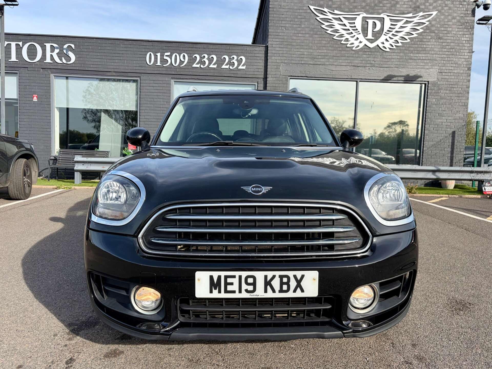 Mini Countryman view 3