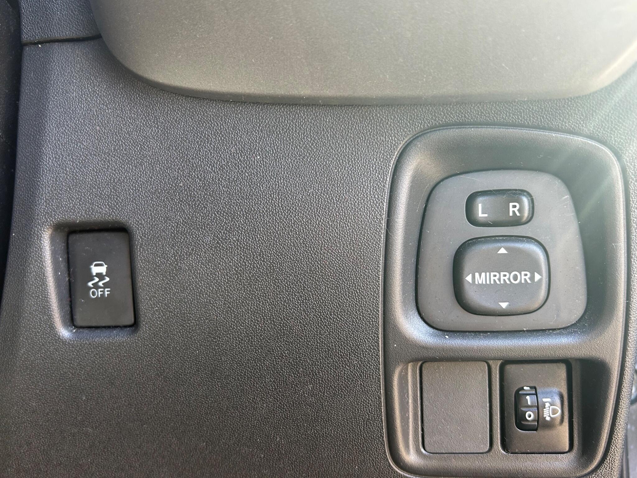 Peugeot 108 view 28