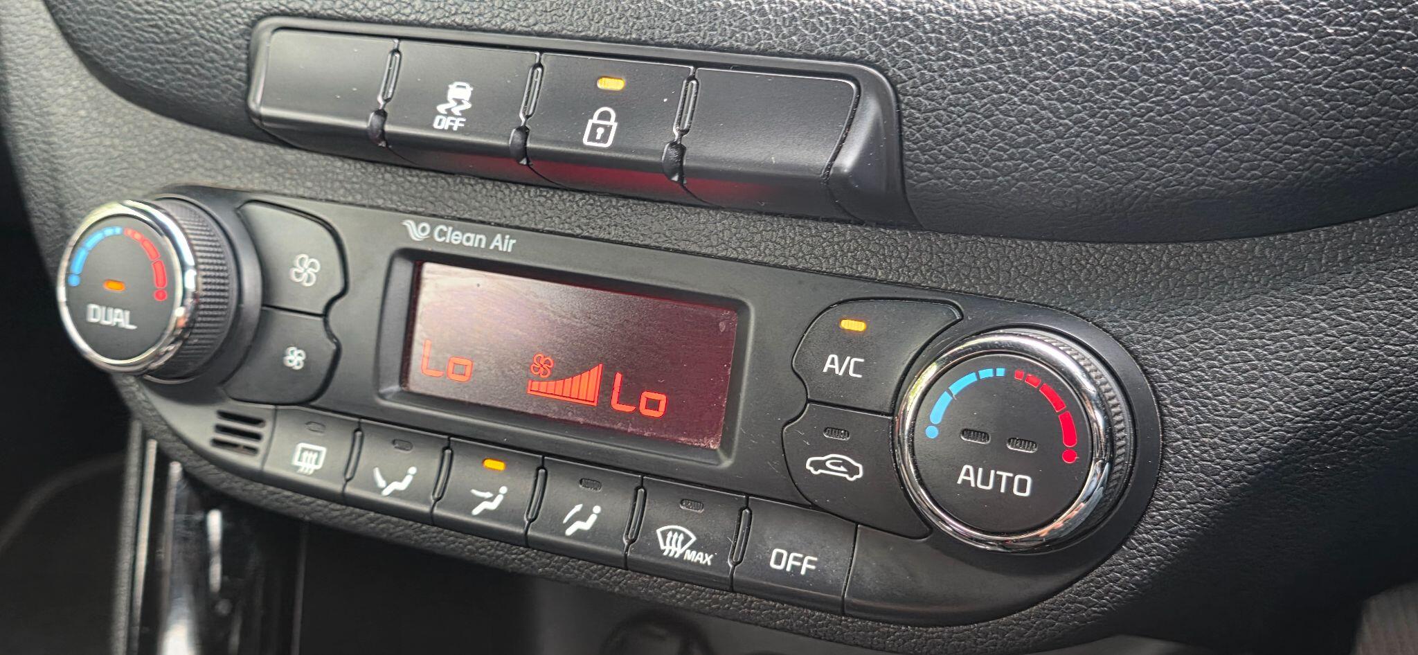 Kia Ceed view 34