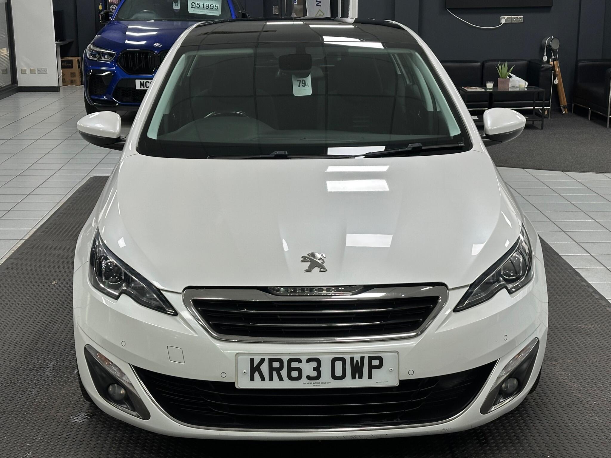 Peugeot 308 view 5