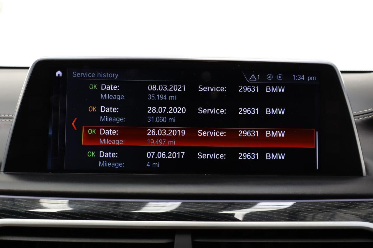 BMW 7 Series view 43