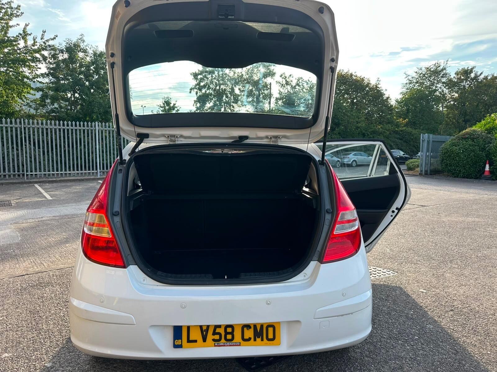 Hyundai I30 view 29