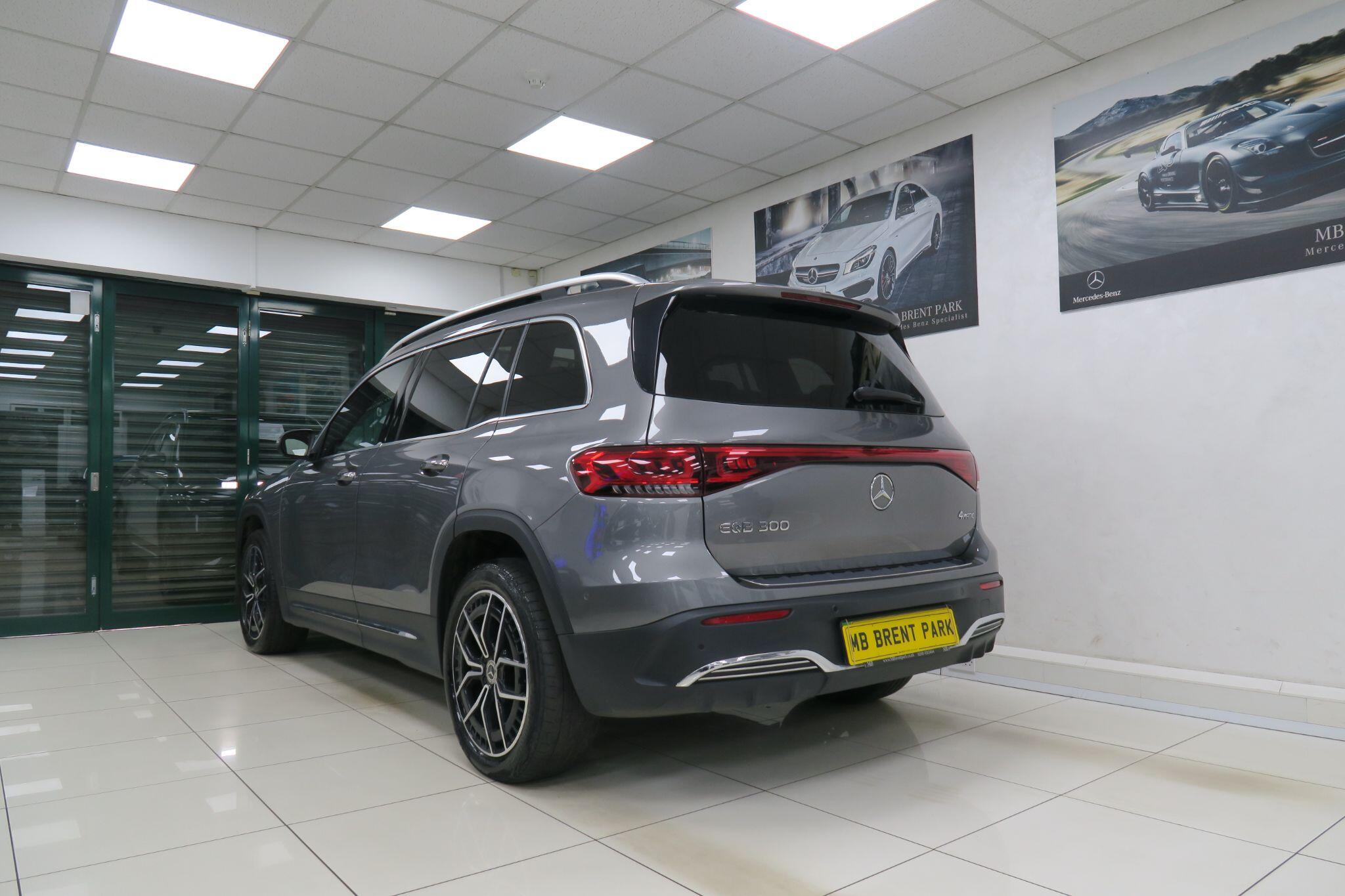 Mercedes-Benz EQB view 5