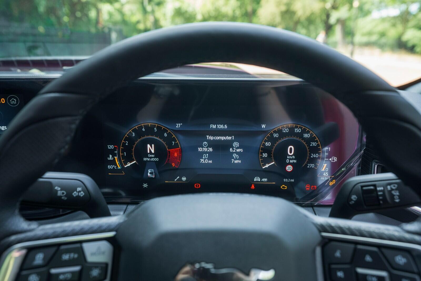 Ford Mustang view 35