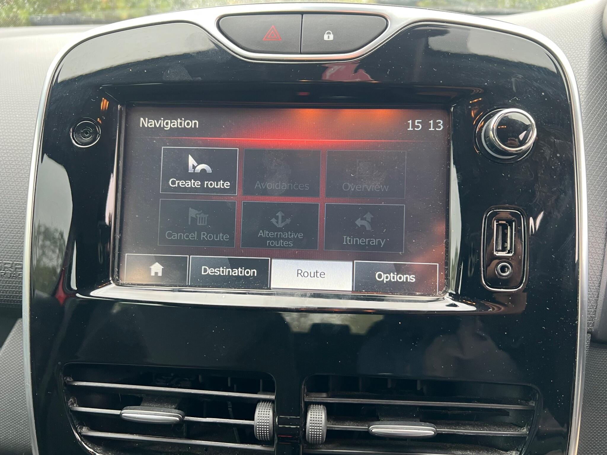 Renault Clio view 32