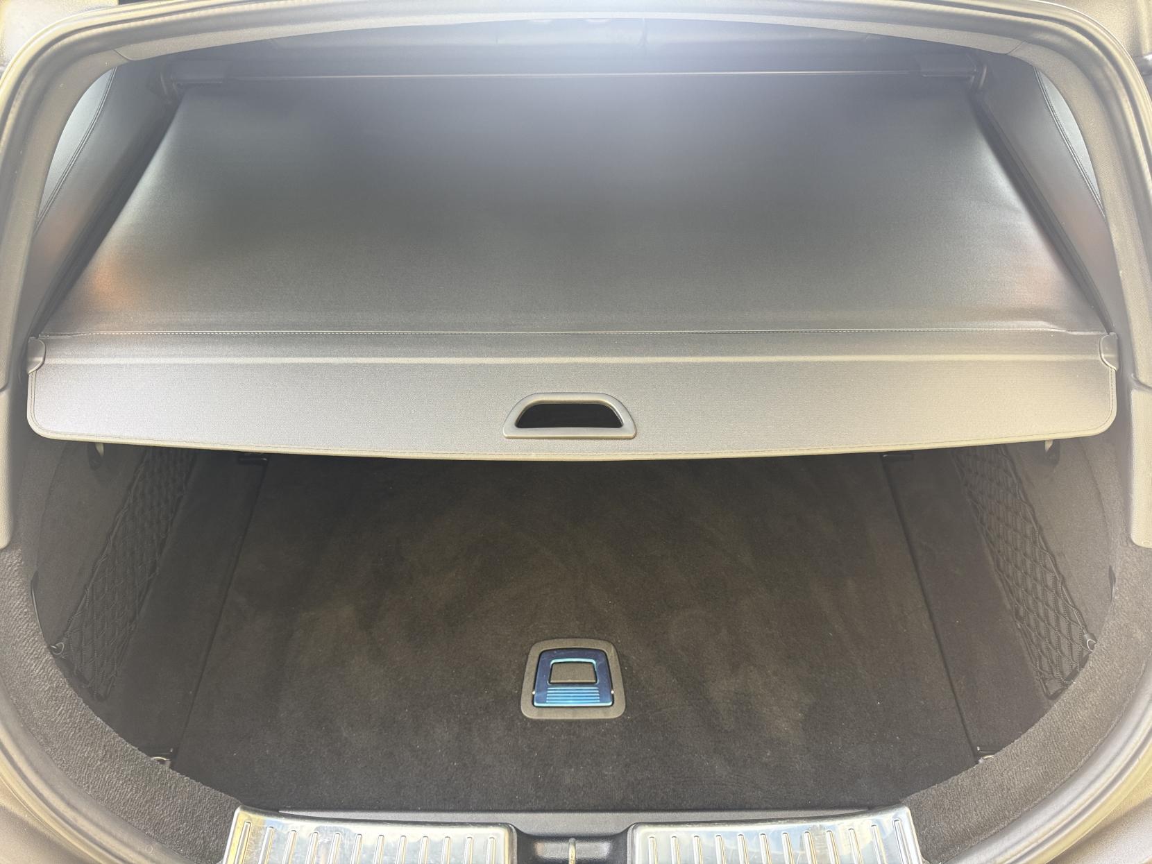Mercedes-Benz CLS view 80