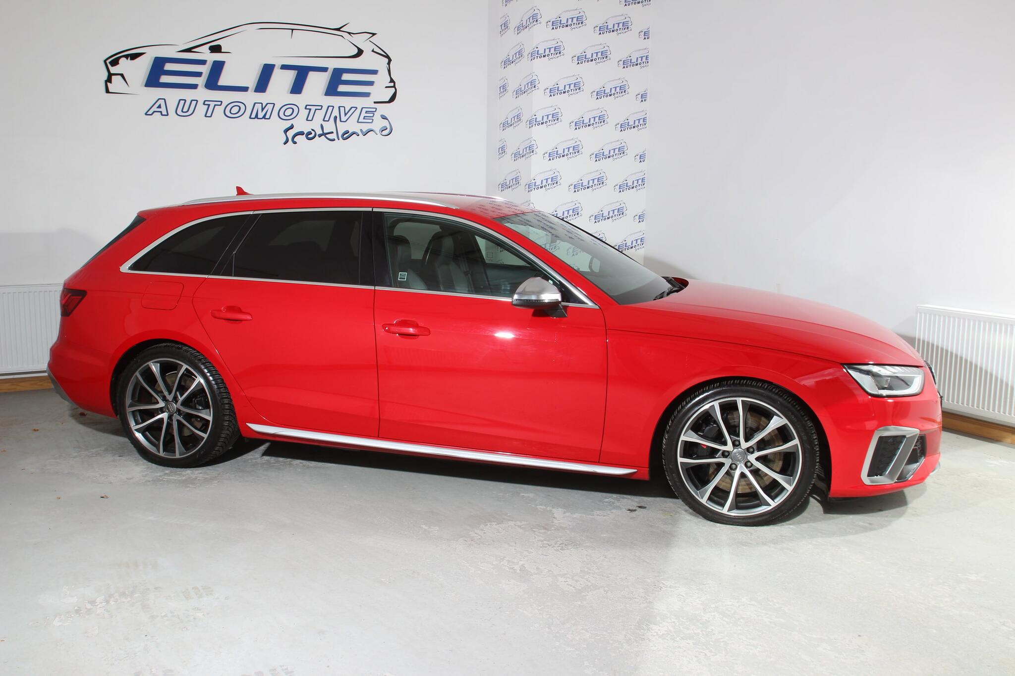 Audi S4 view 2