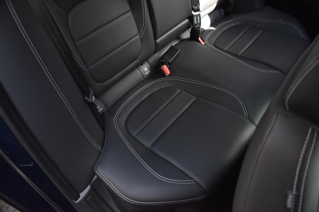 Jaguar Xe view 35