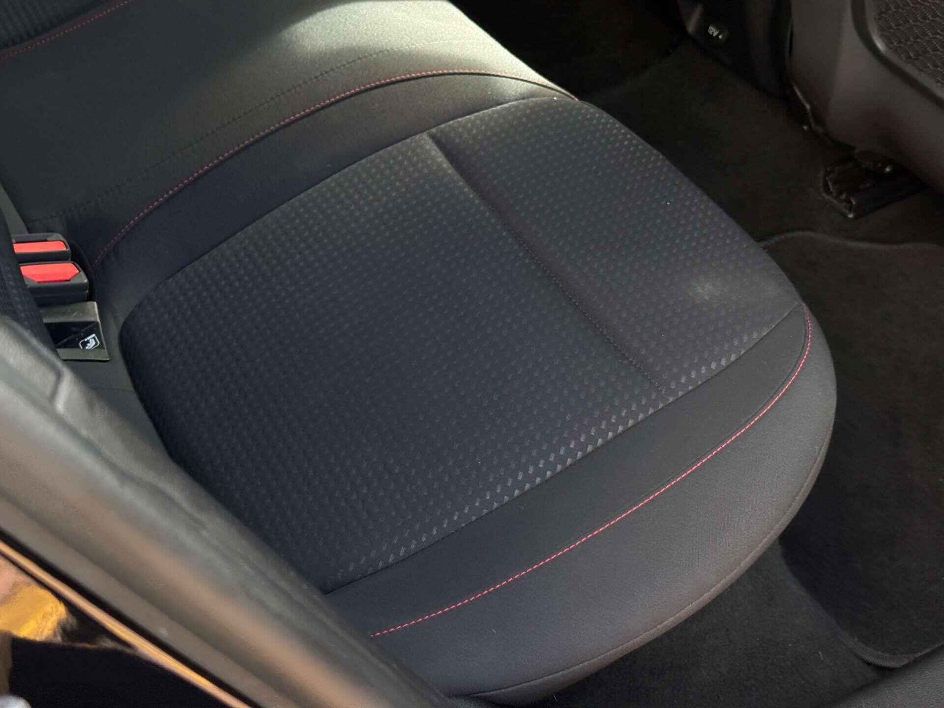 Ford Focus view 25