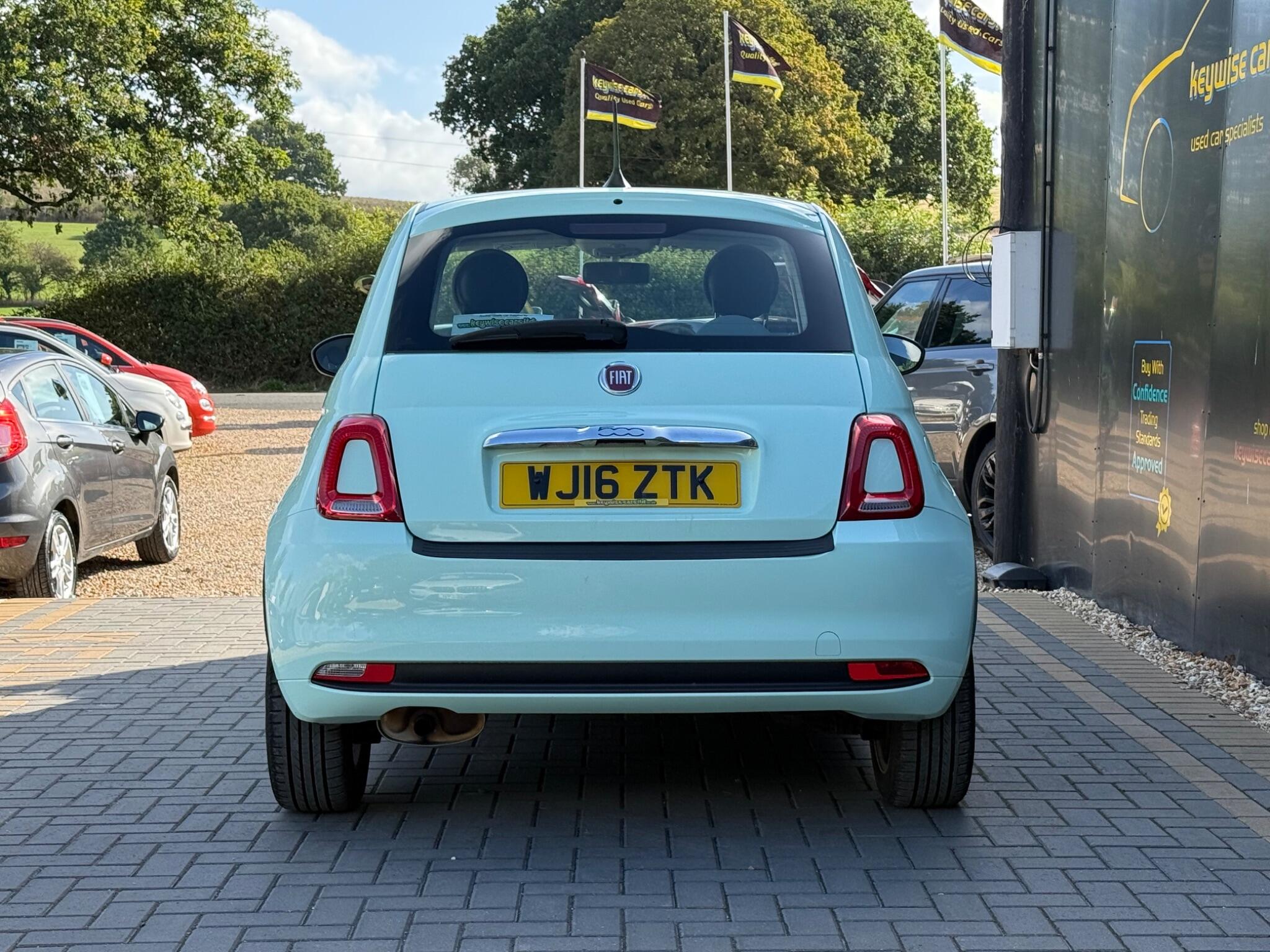 Fiat 500 view 5