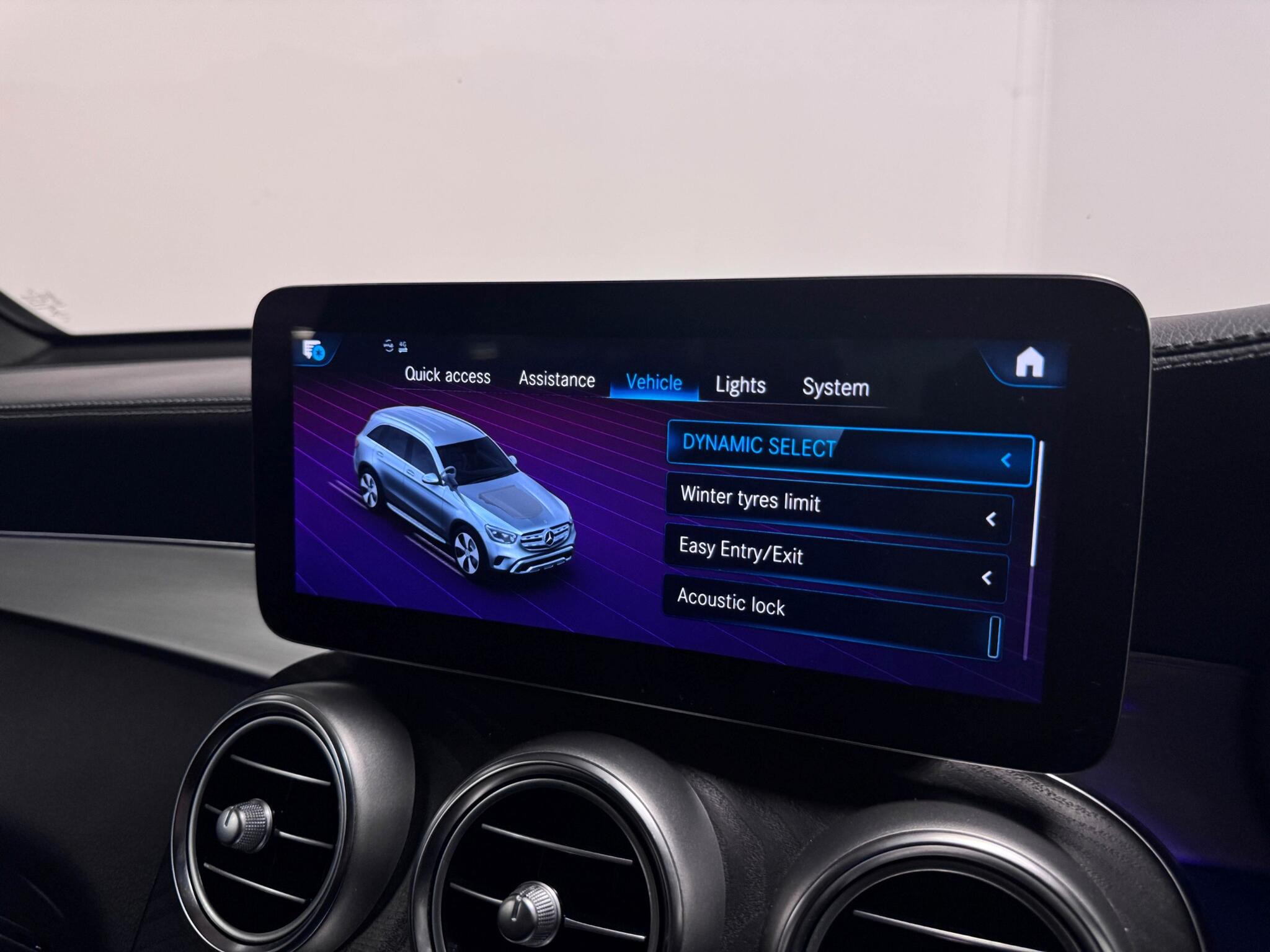 Mercedes-Benz GLC view 54