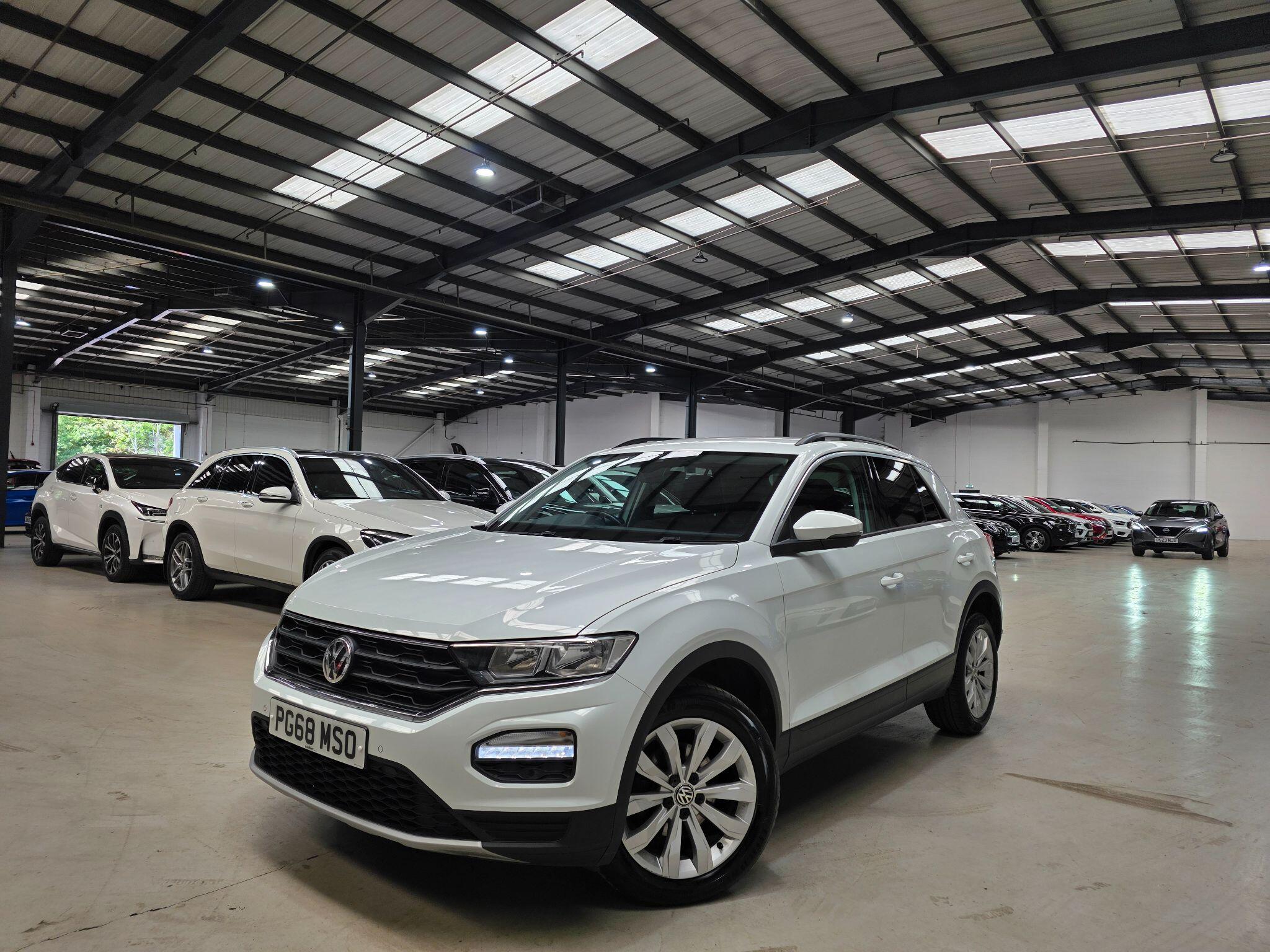 Volkswagen T-Roc main image