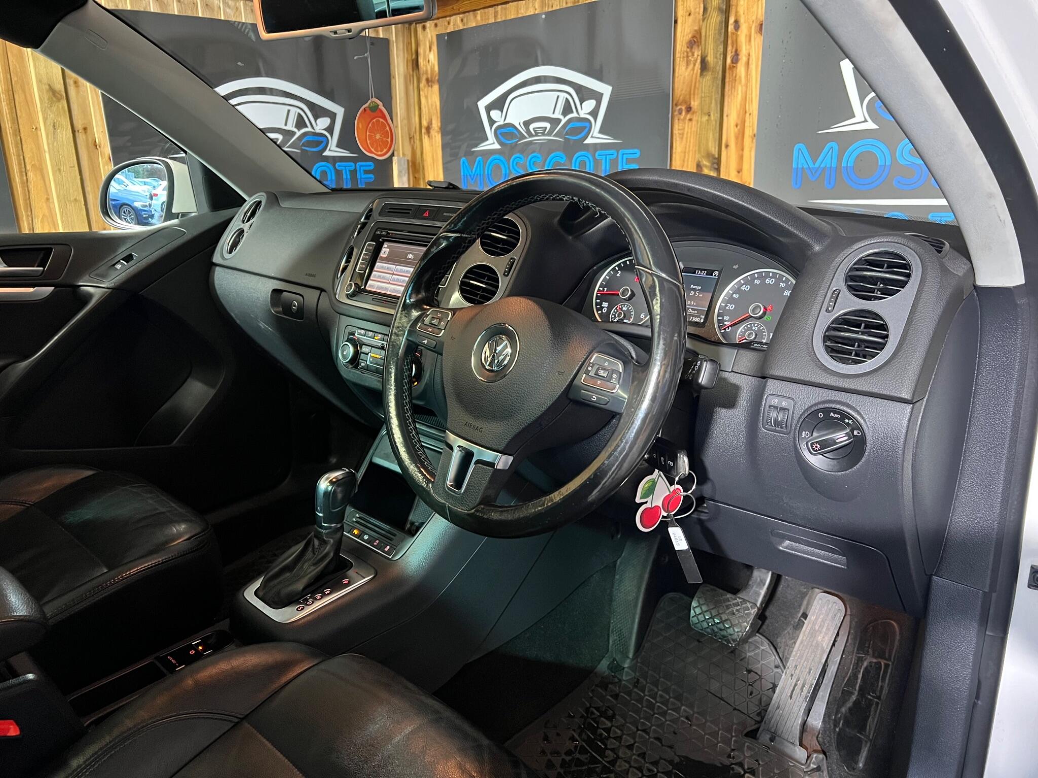 Volkswagen Tiguan view 13