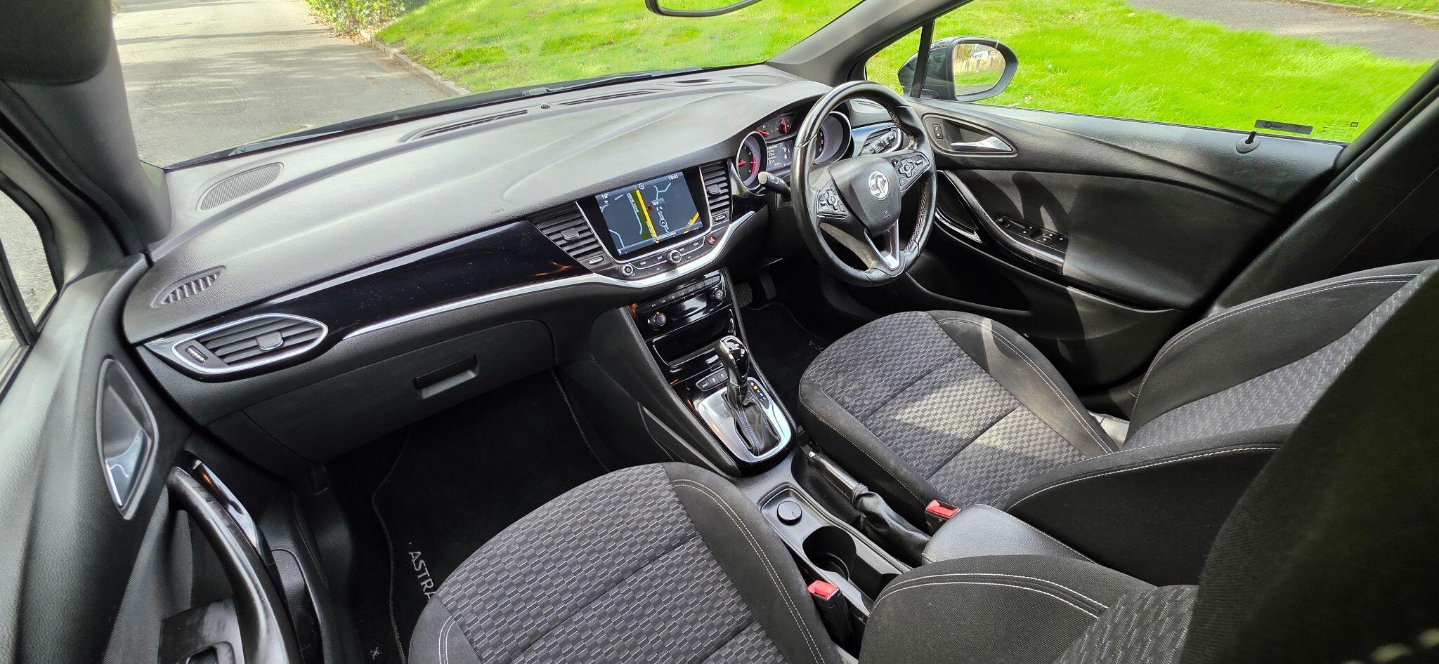 Vauxhall Astra view 6