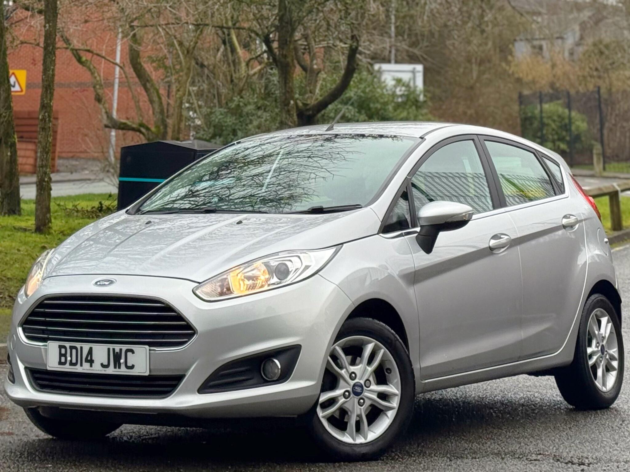 2014 Ford Fiesta 1.5 TDCi Zetec Euro 5 5dr image 17