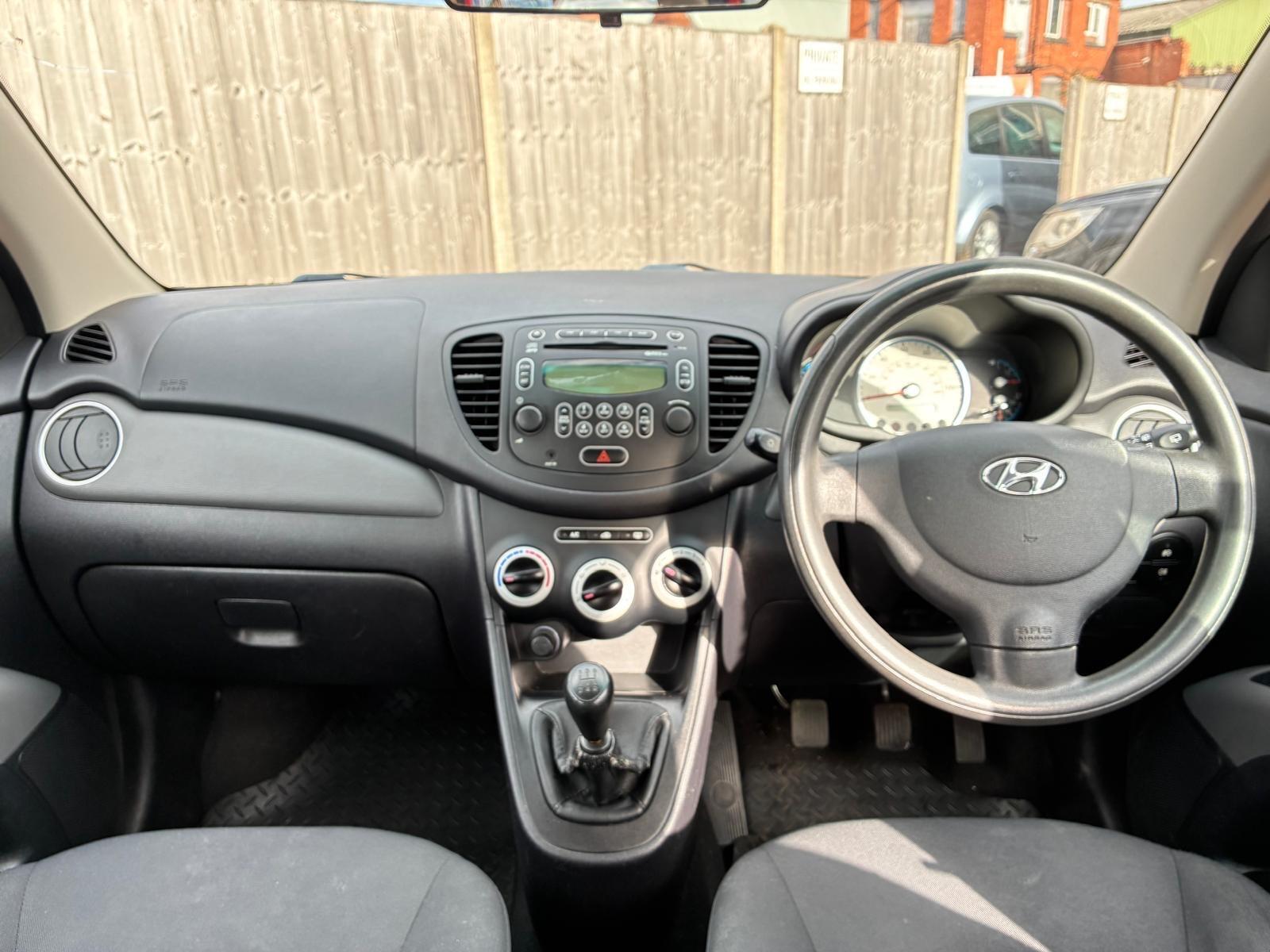 Hyundai I10 view 17