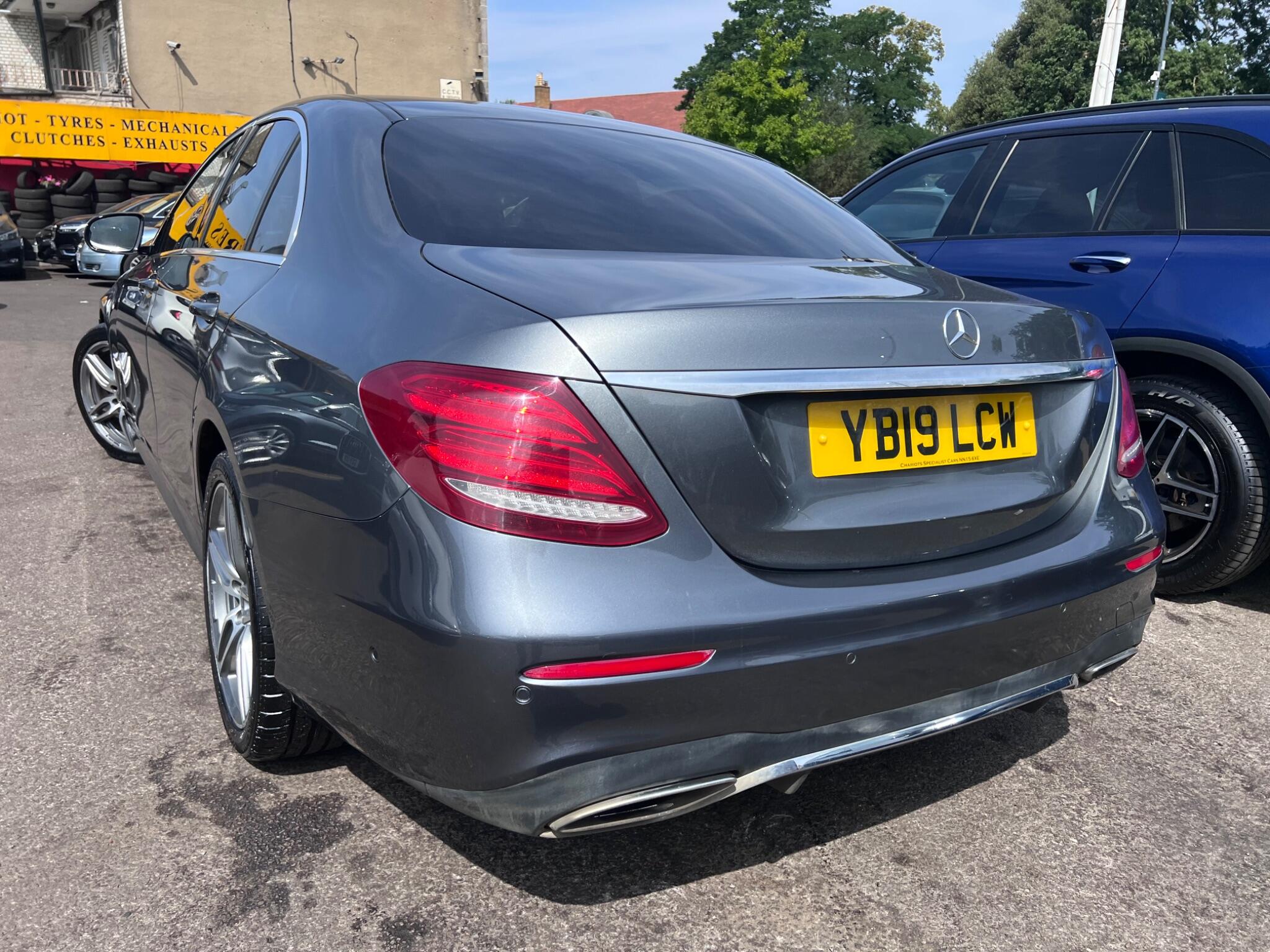 Mercedes-Benz E Class view 15