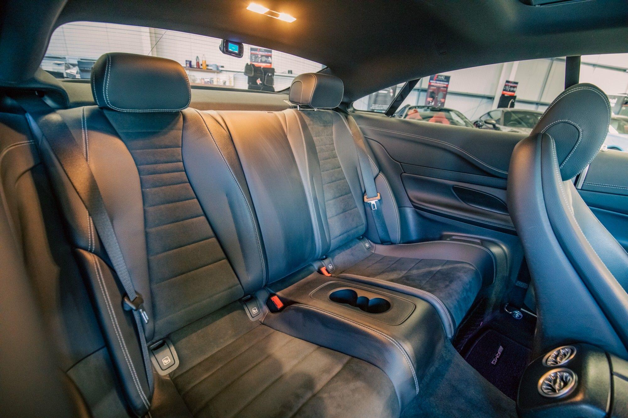Mercedes-Benz E-Class view 7