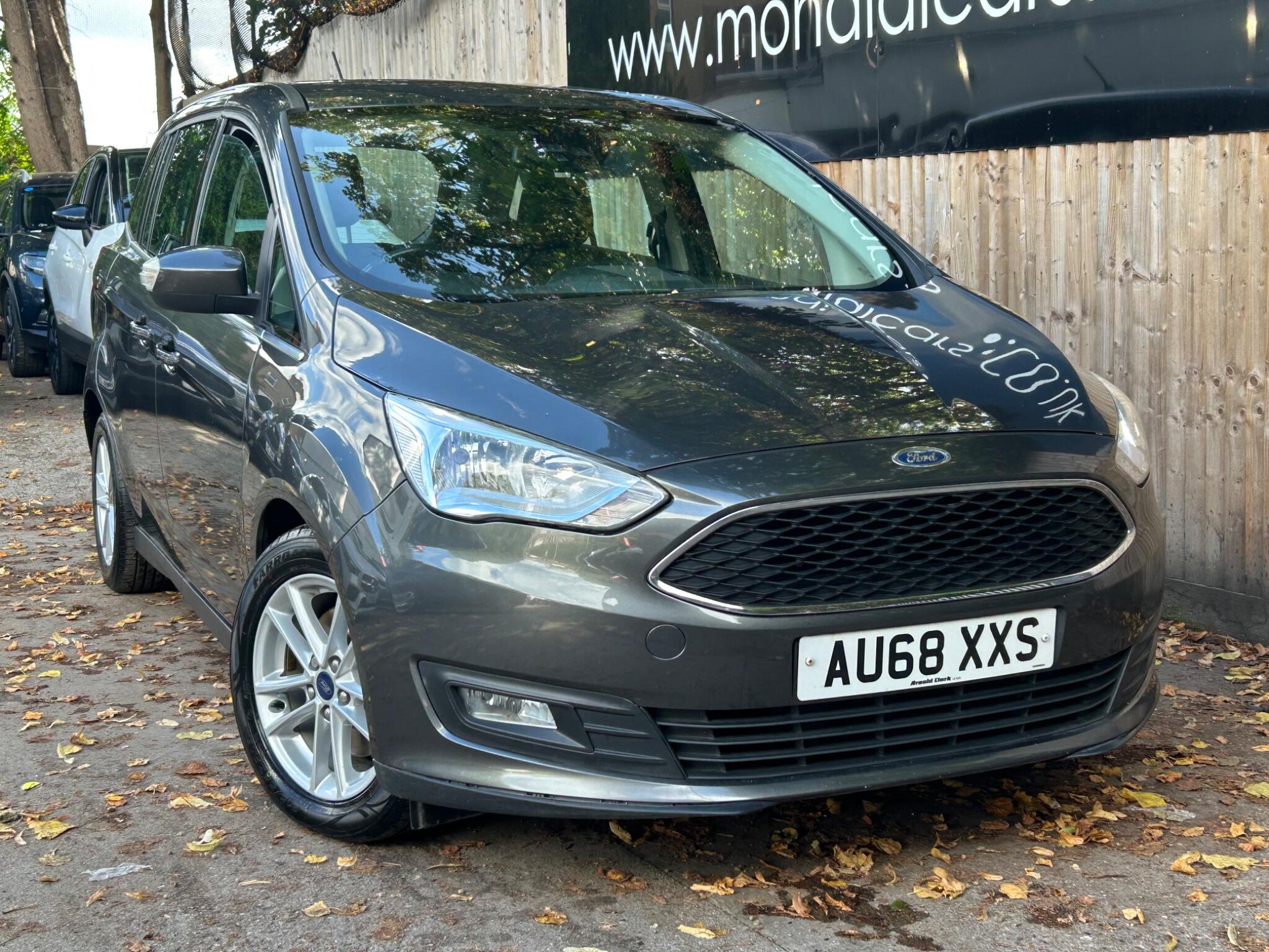 Ford Grand C-Max view 12