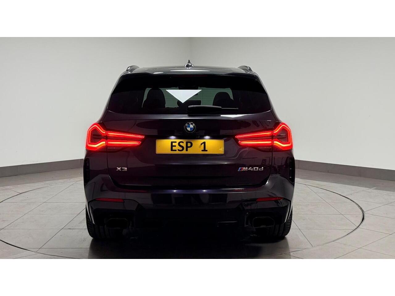 BMW X3 view 8
