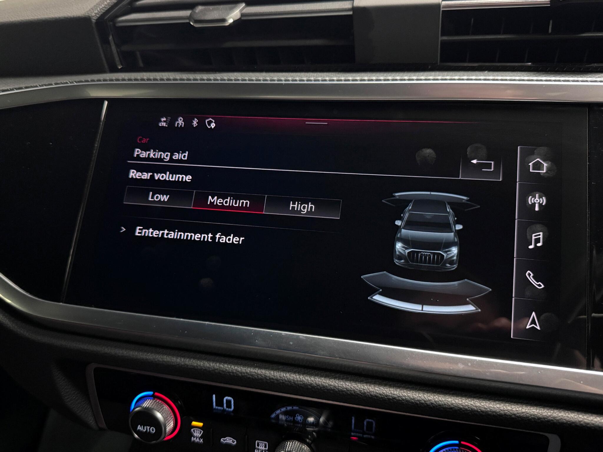 Audi Q3 view 45