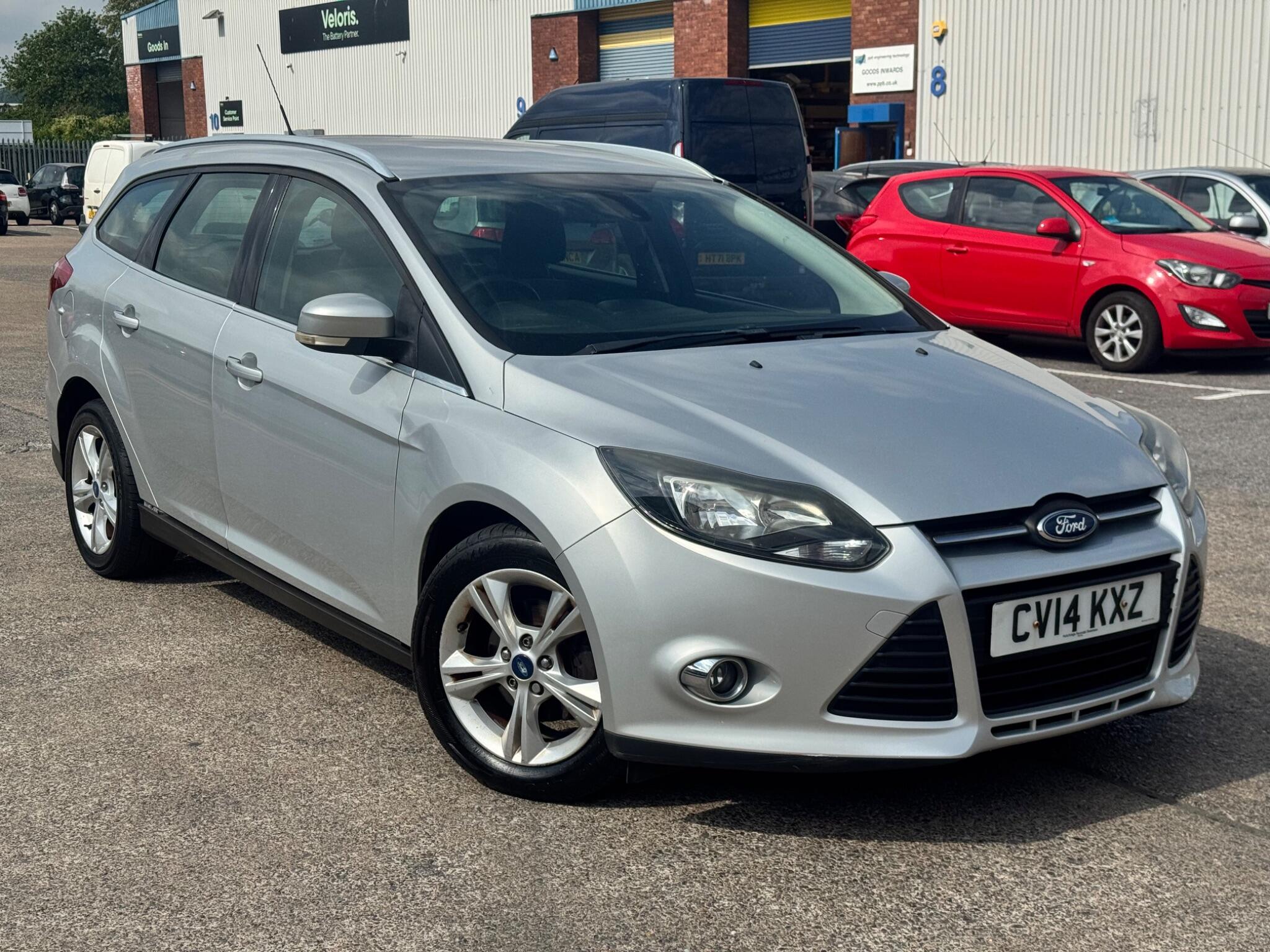 Ford Focus view 19