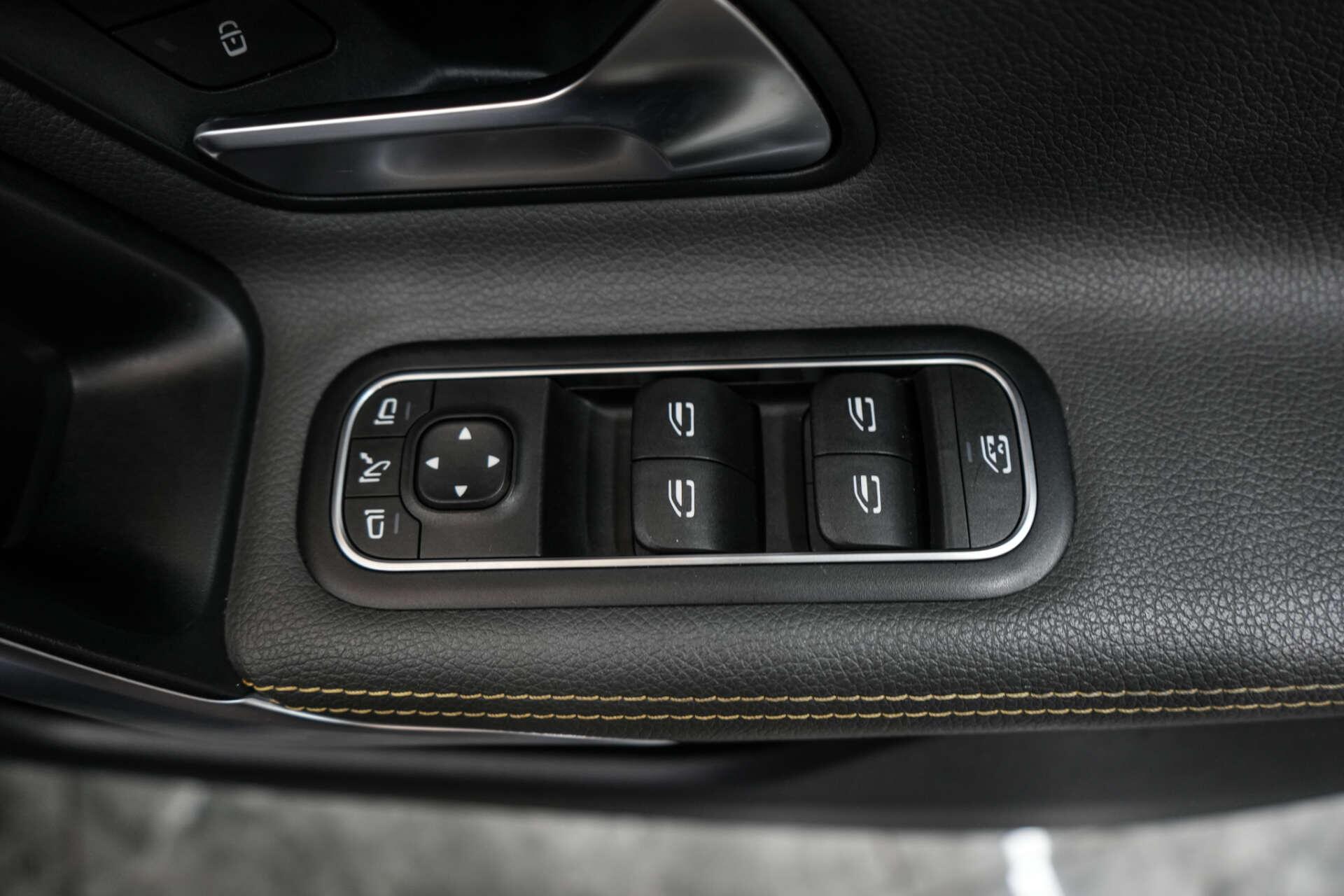 Mercedes-Benz A Class view 25