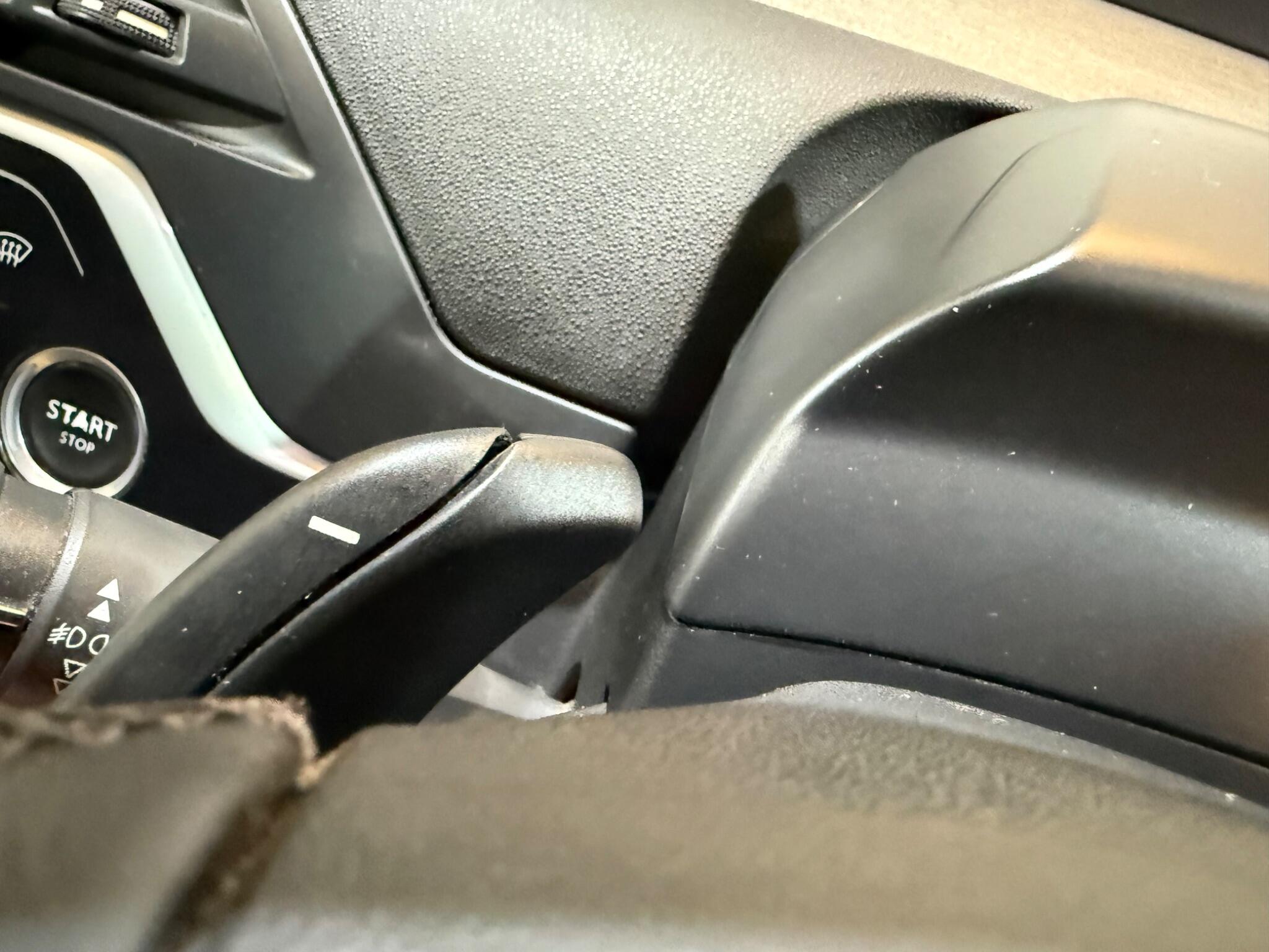 Citroen Grand C4 Picasso view 31