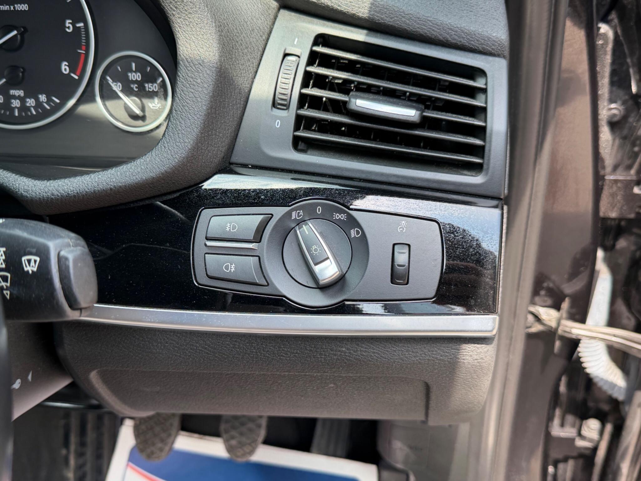 BMW X4 view 32