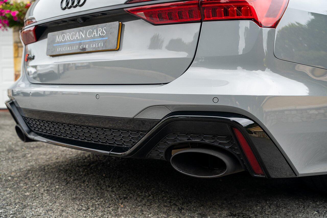Audi RS6 view 15