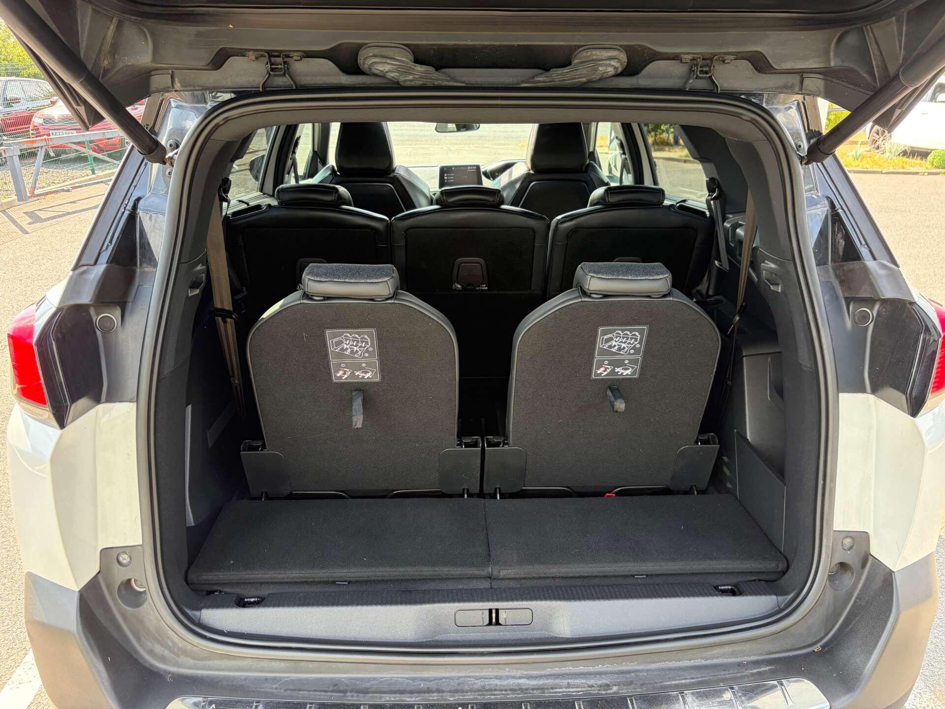 Peugeot 5008 view 26
