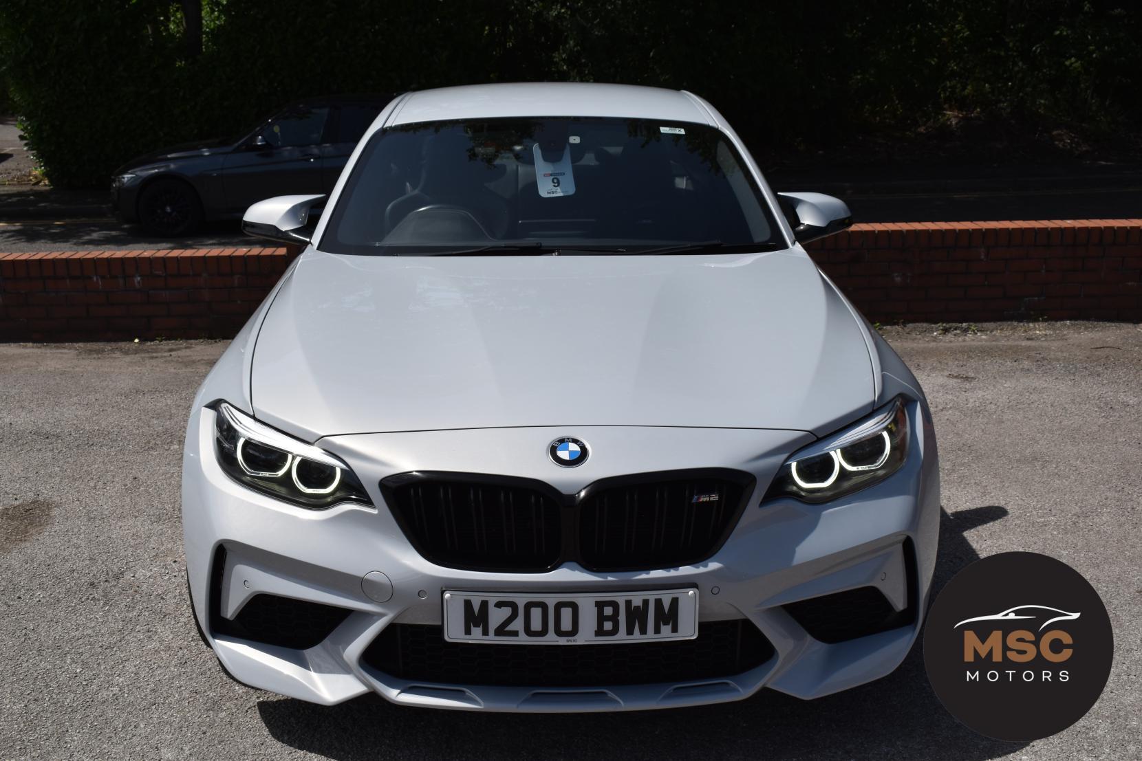 BMW M2 view 3