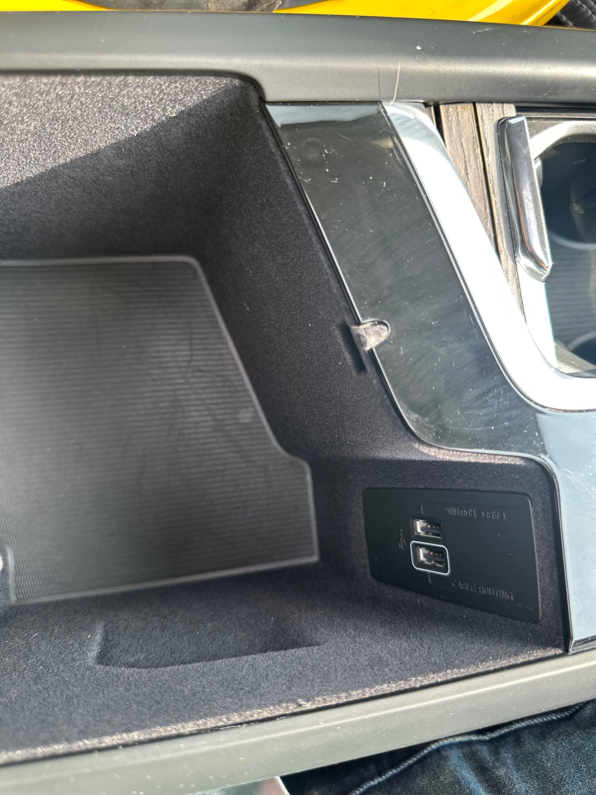 Volvo XC90 view 42