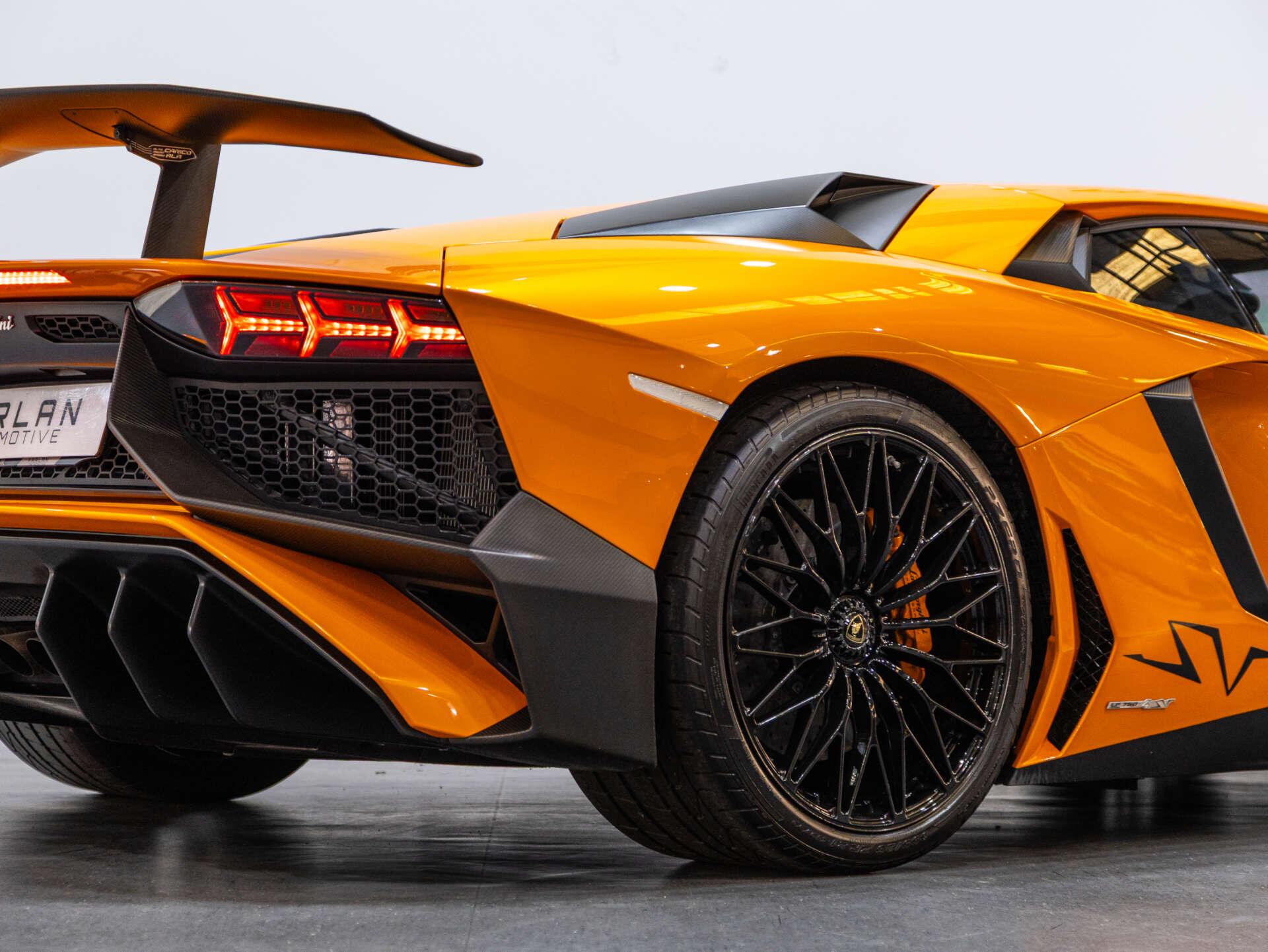 Lamborghini Aventador view 38