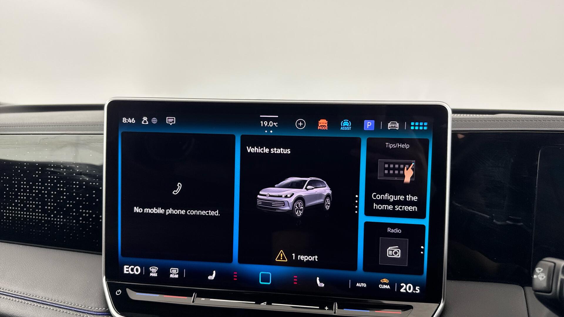 Volkswagen Tiguan view 29