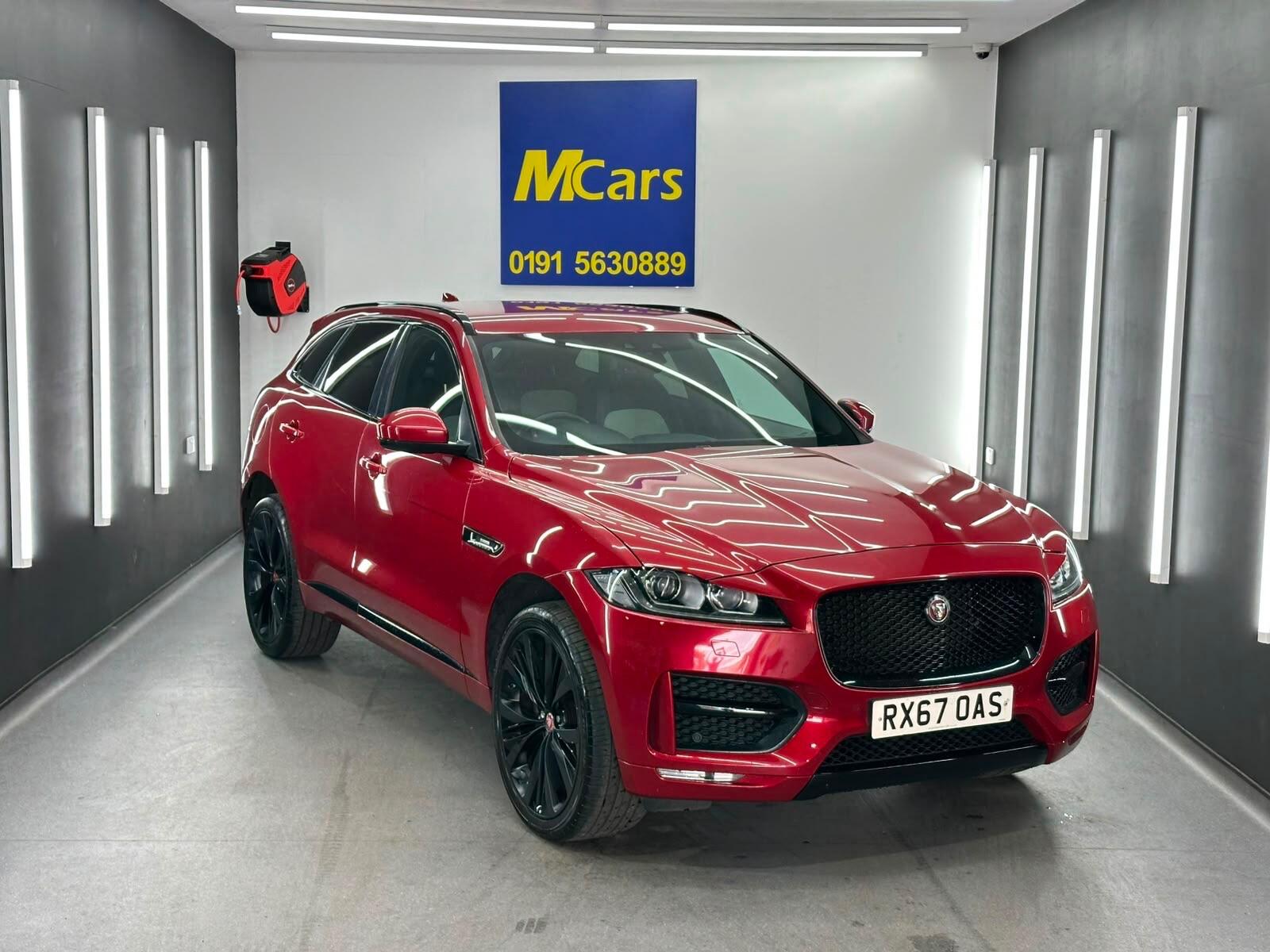 Jaguar F-Pace view 8