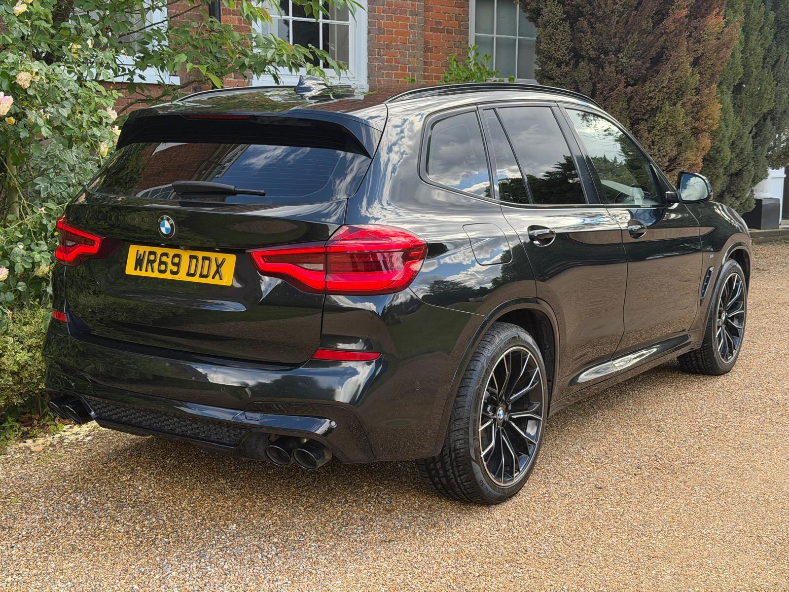 BMW X3 view 5