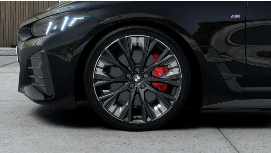 BMW i4 view 6