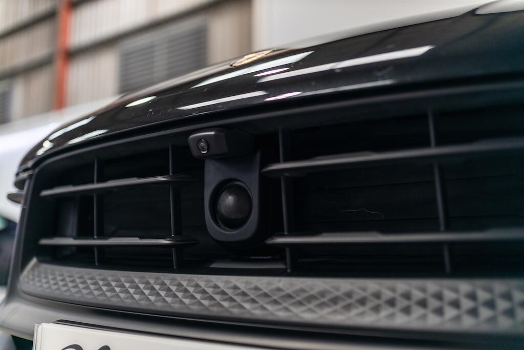 Porsche Macan view 18